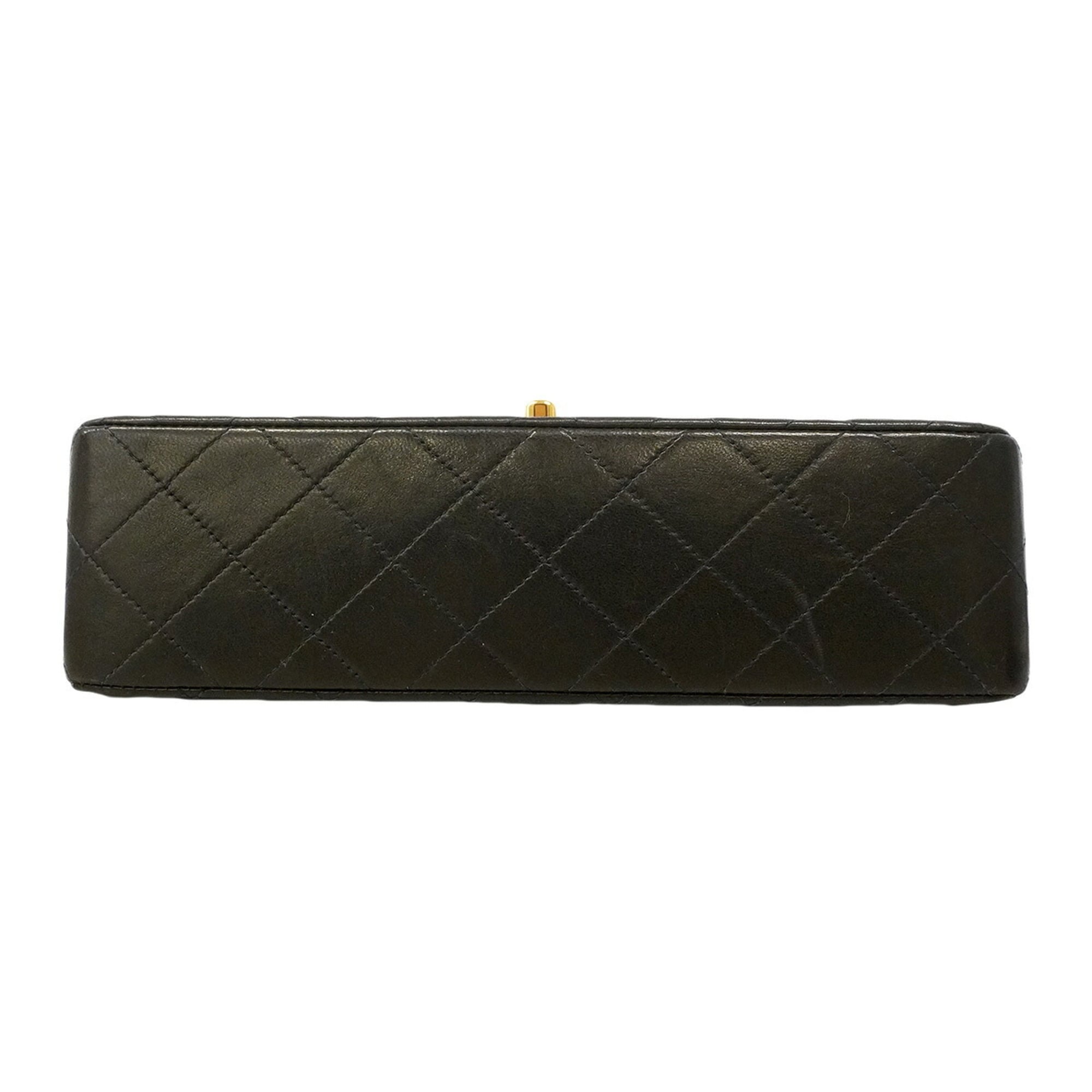 Chanel Black Leather Shoulder Bag (Pre-Owned)