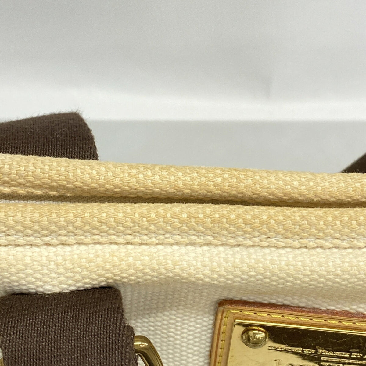 Louis Vuitton Ecru Tote Bag (Pre-Owned)