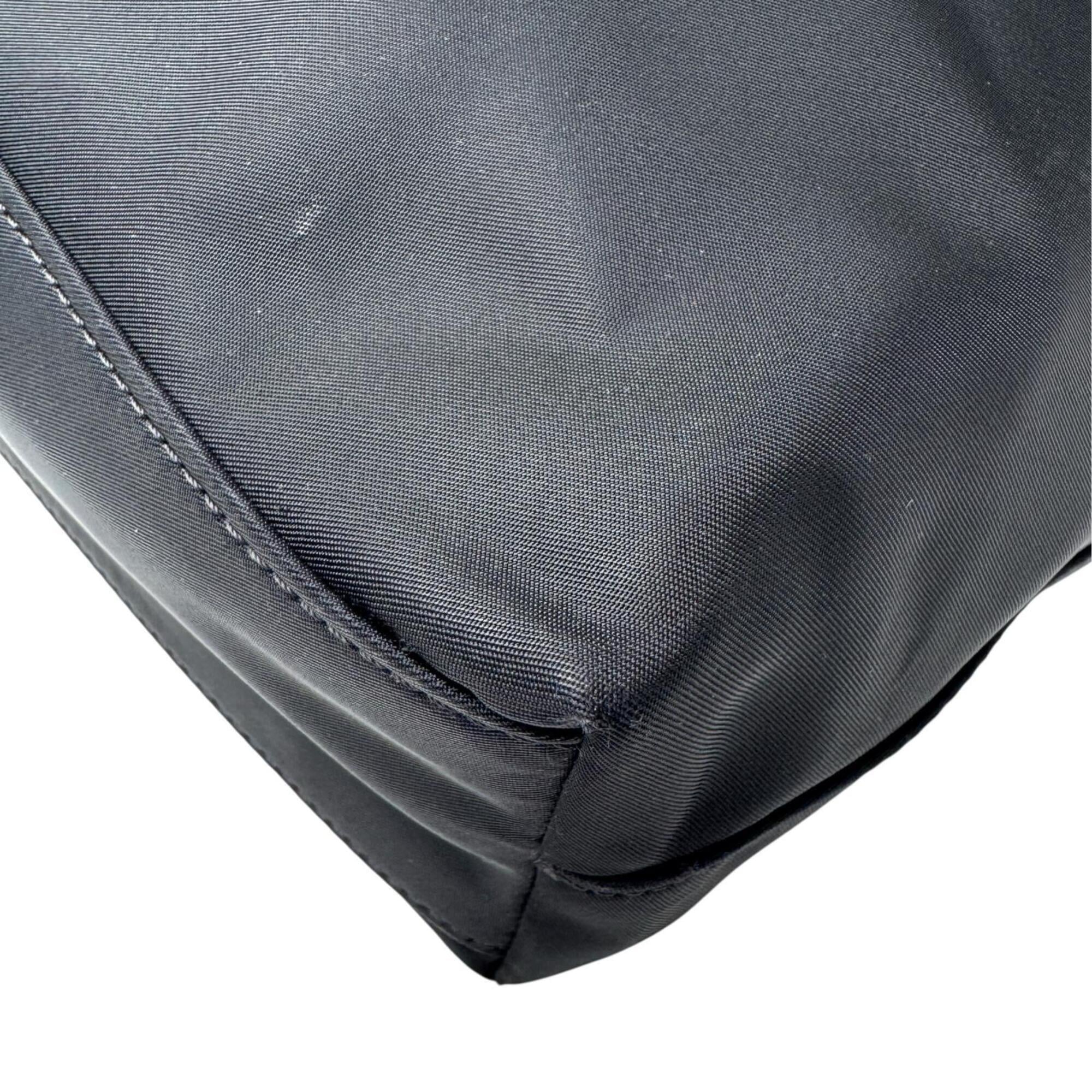 Burberry Black Nylon Shoulder Bag Tote Bag (Pre-Owned)