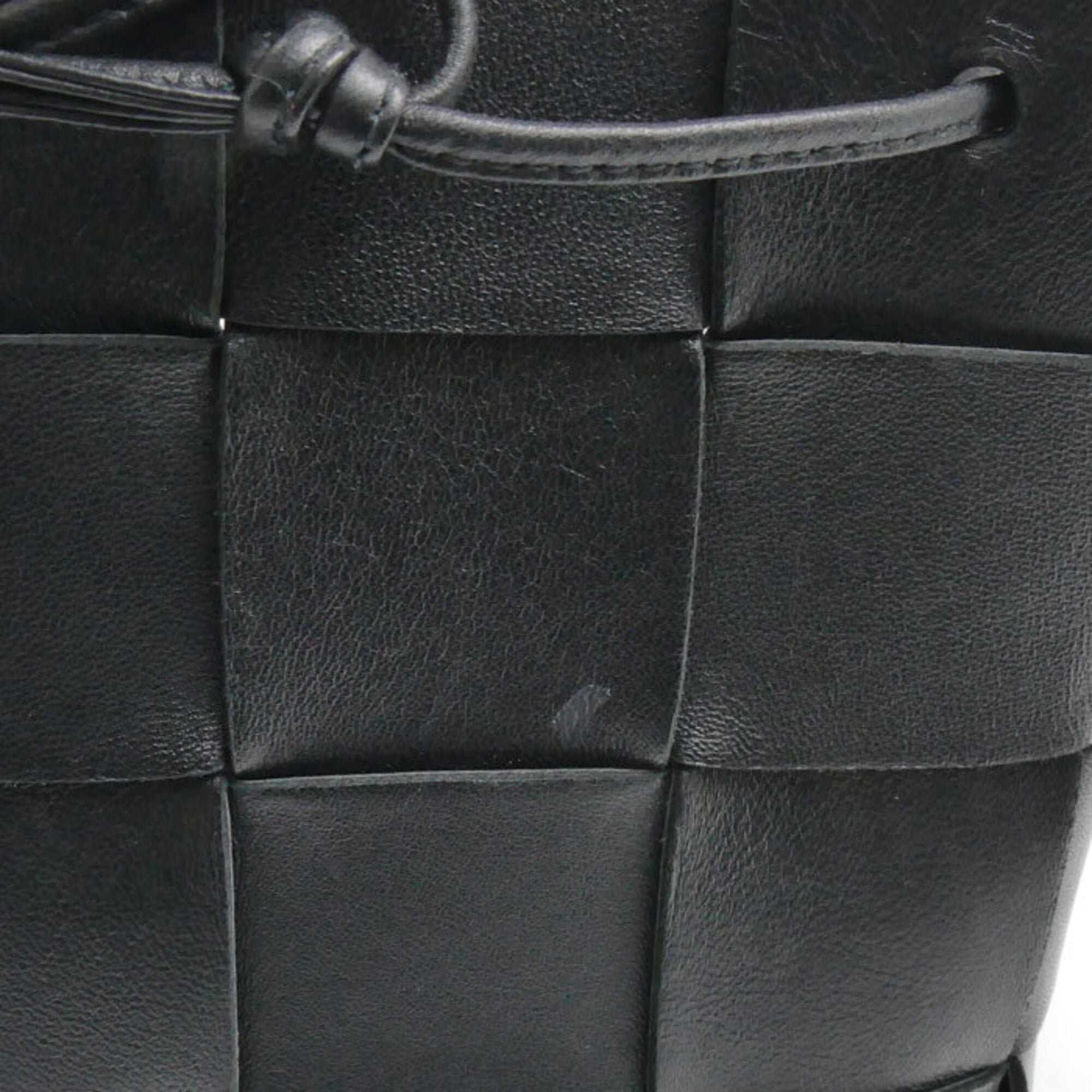 Bottega Veneta Black Leather Shoulder Bag (Pre-Owned)