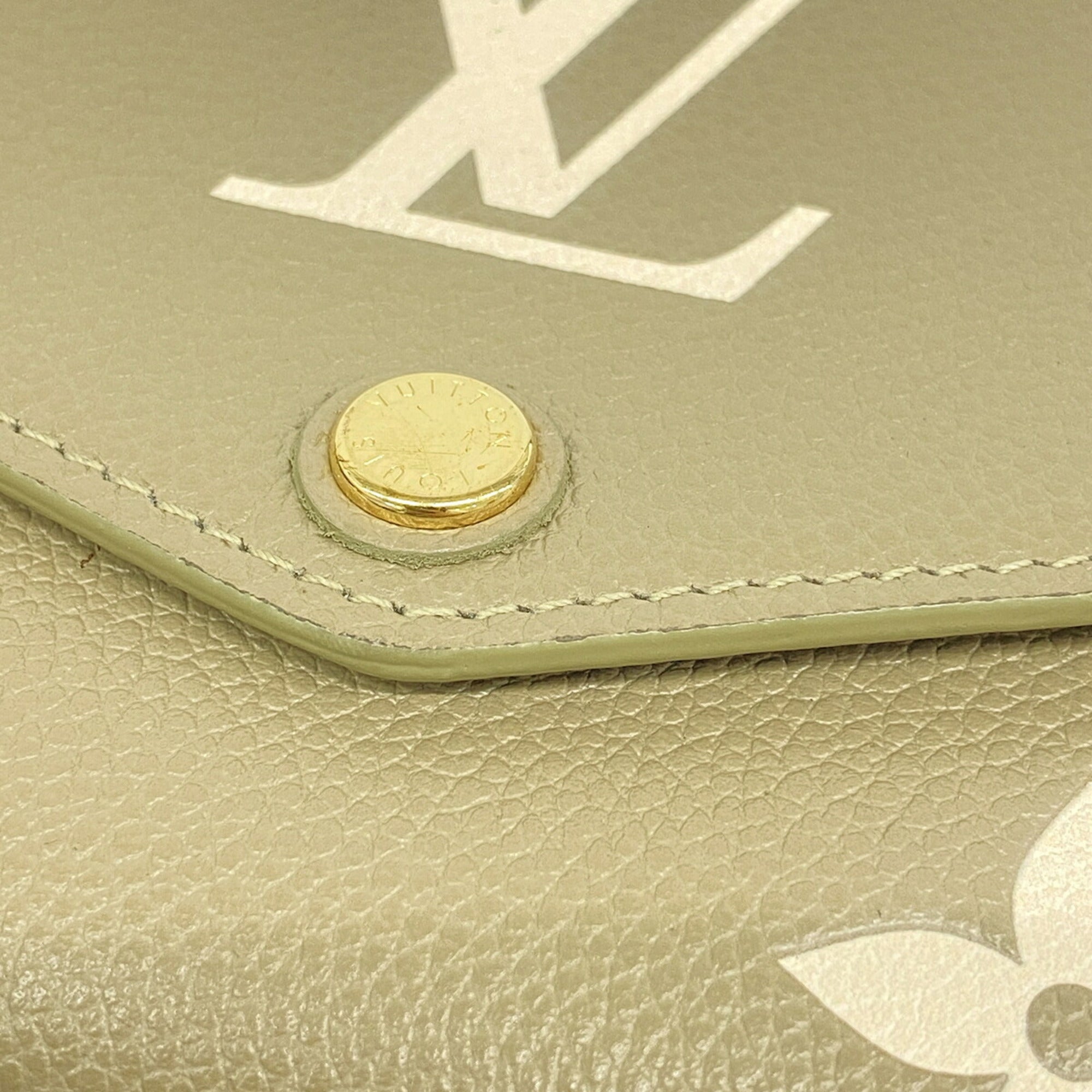 Louis Vuitton Beige Long Wallet (Bi-Fold) (Pre-Owned)
