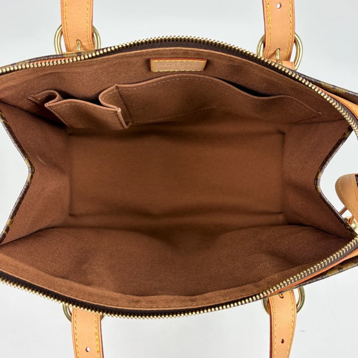 Louis Vuitton Brown Monogram Handbag Shoulder Bag (Pre-Owned)