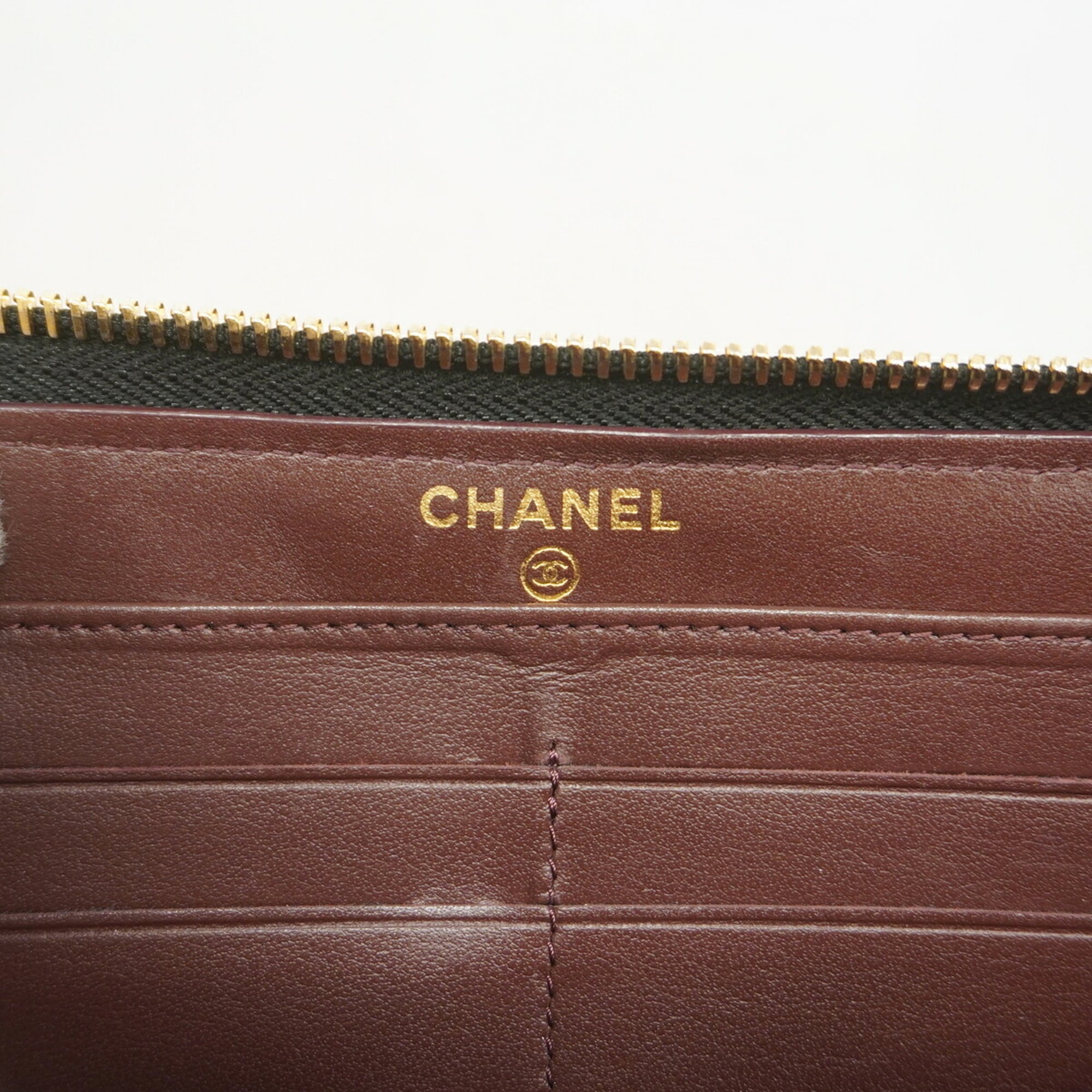 Chanel Black Grained Calfskin Long Wallet (Bi-Fold) (Pre-Owned)