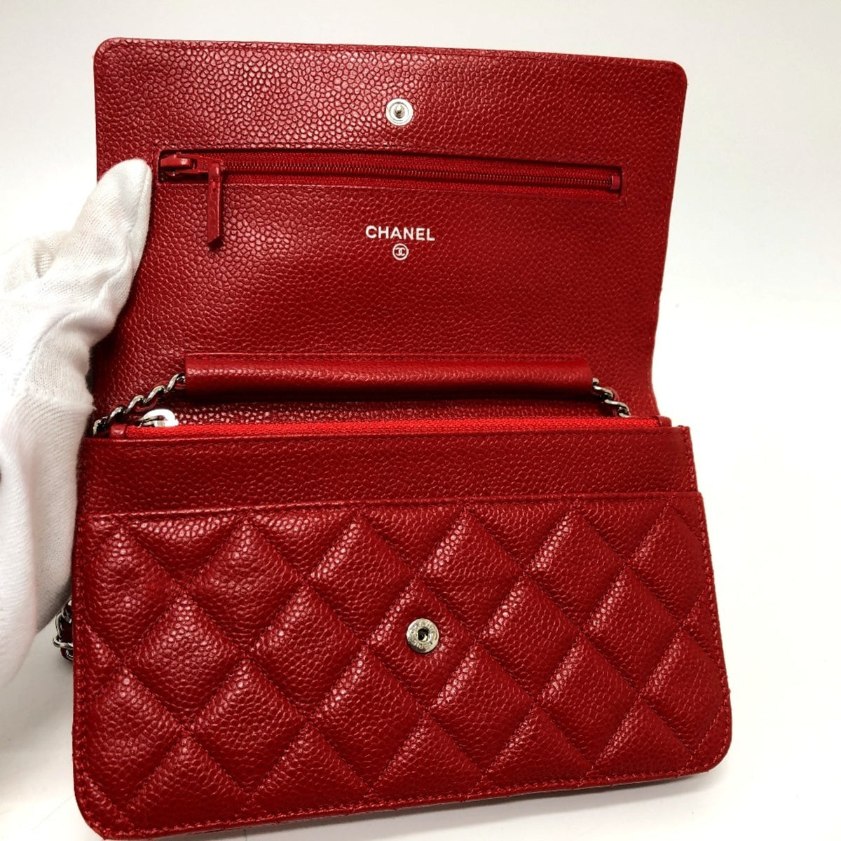 Chanel Red Color Caviar Leather Shoulder Bag (Pre-Owned)