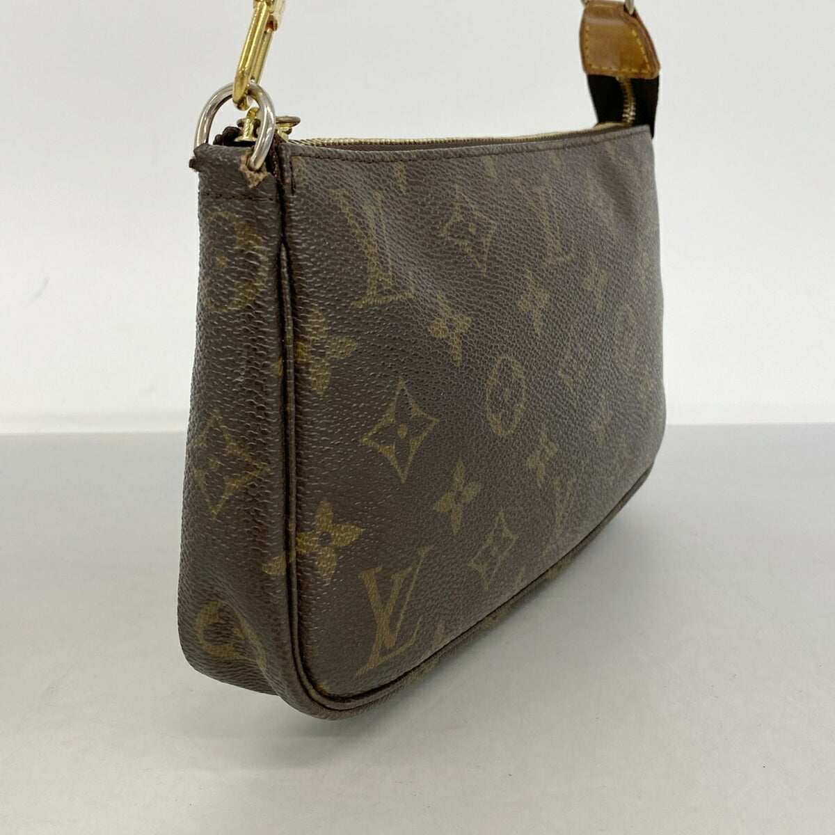 Louis Vuitton Brown Pouch (Pre-Owned)