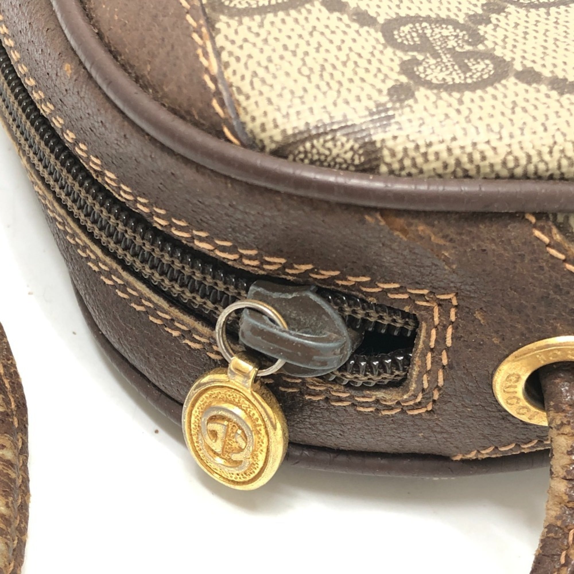 Gucci Beige Handbag Pochette Shoulder Bag (Pre-Owned)