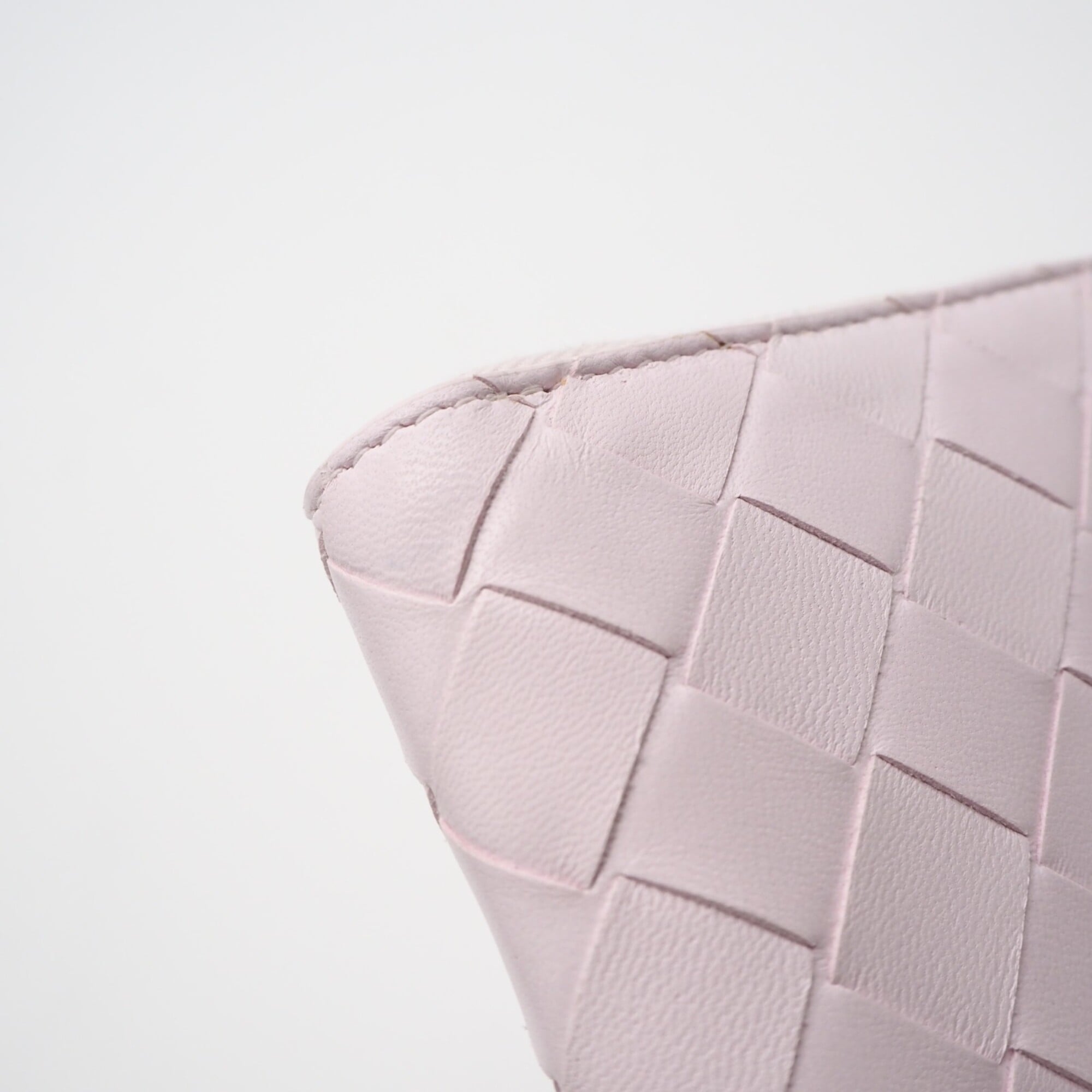 Bottega Veneta Intrecciato Pink Leather Long Wallet (Bi-Fold) (Pre-Owned)