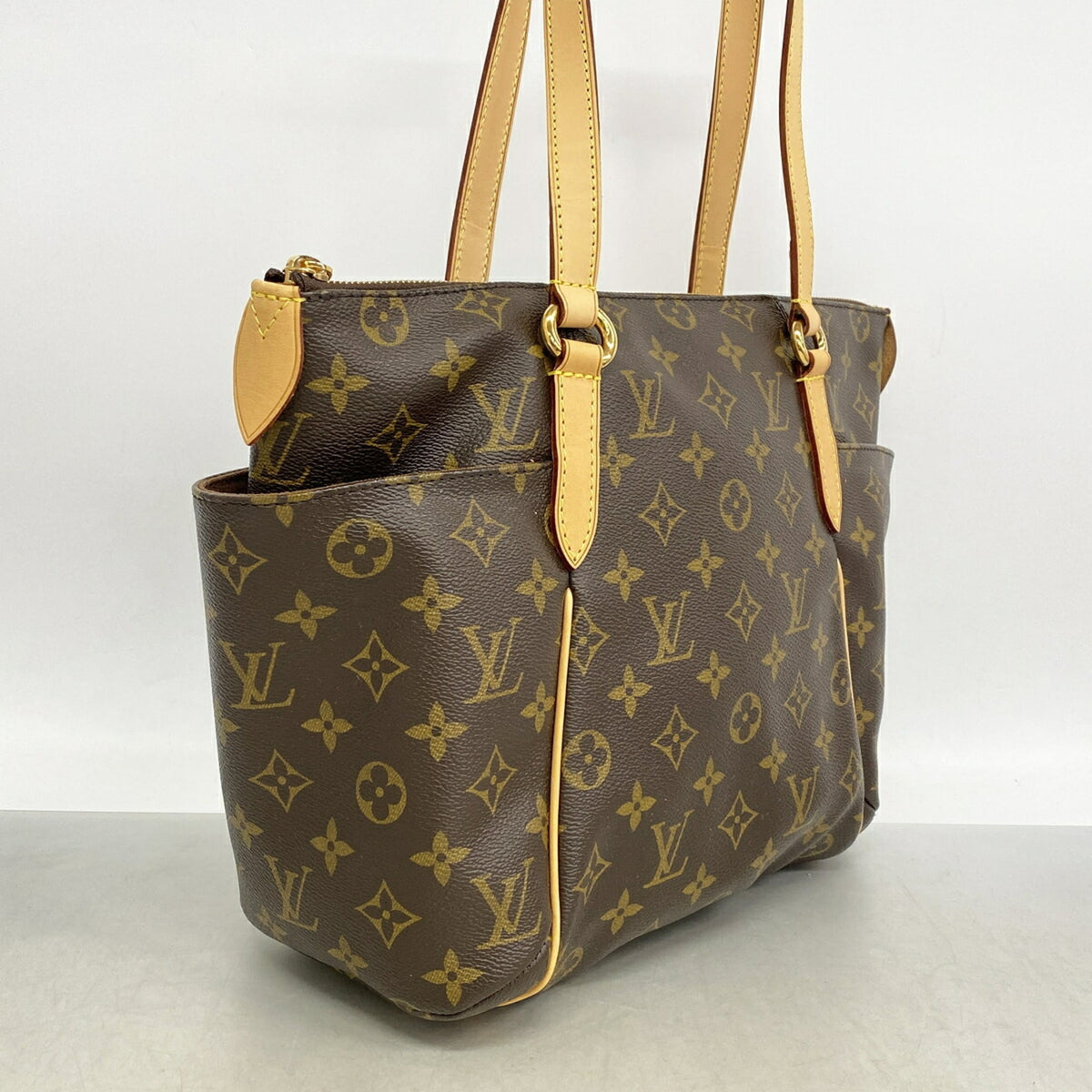 Louis Vuitton Brown Tote Bag (Pre-Owned)