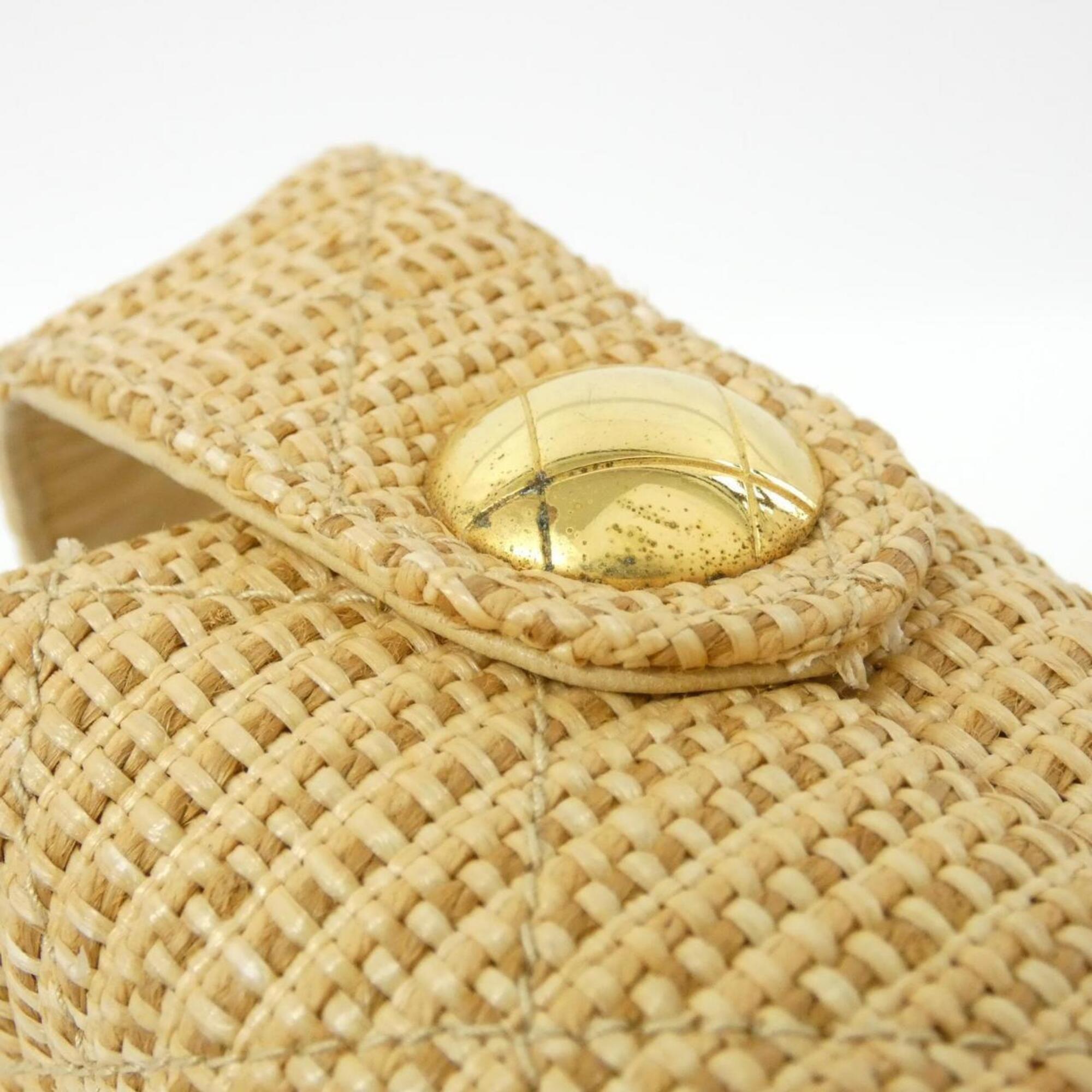 Chanel Beige Raffia Shoulder Bag (Pre-Owned)