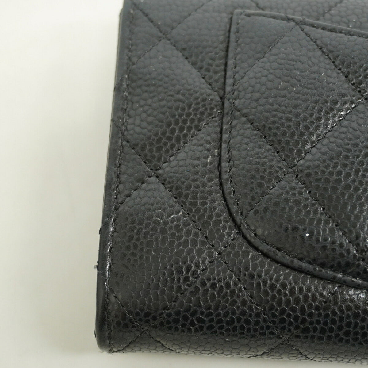 Chanel Black Grained Calfskin Long Wallet (Bi-Fold) (Pre-Owned)