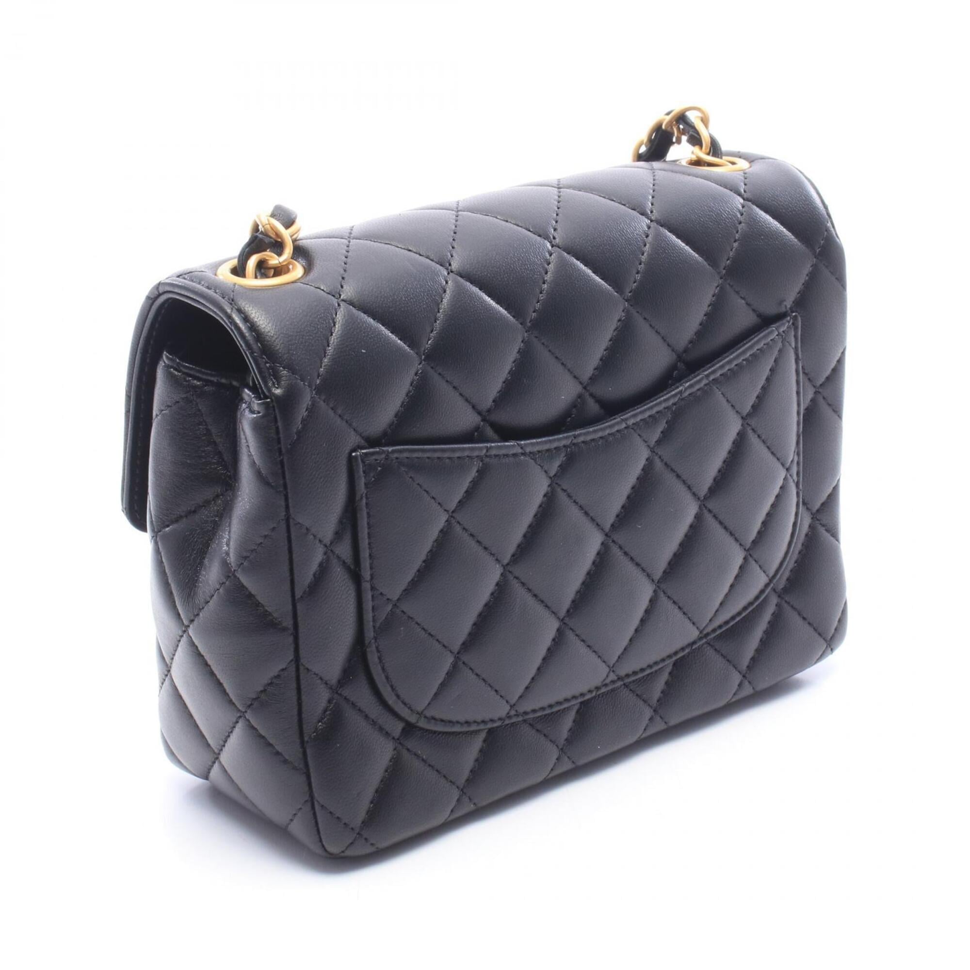 Chanel Black Leather Shoulder Bag (Pre-Owned)