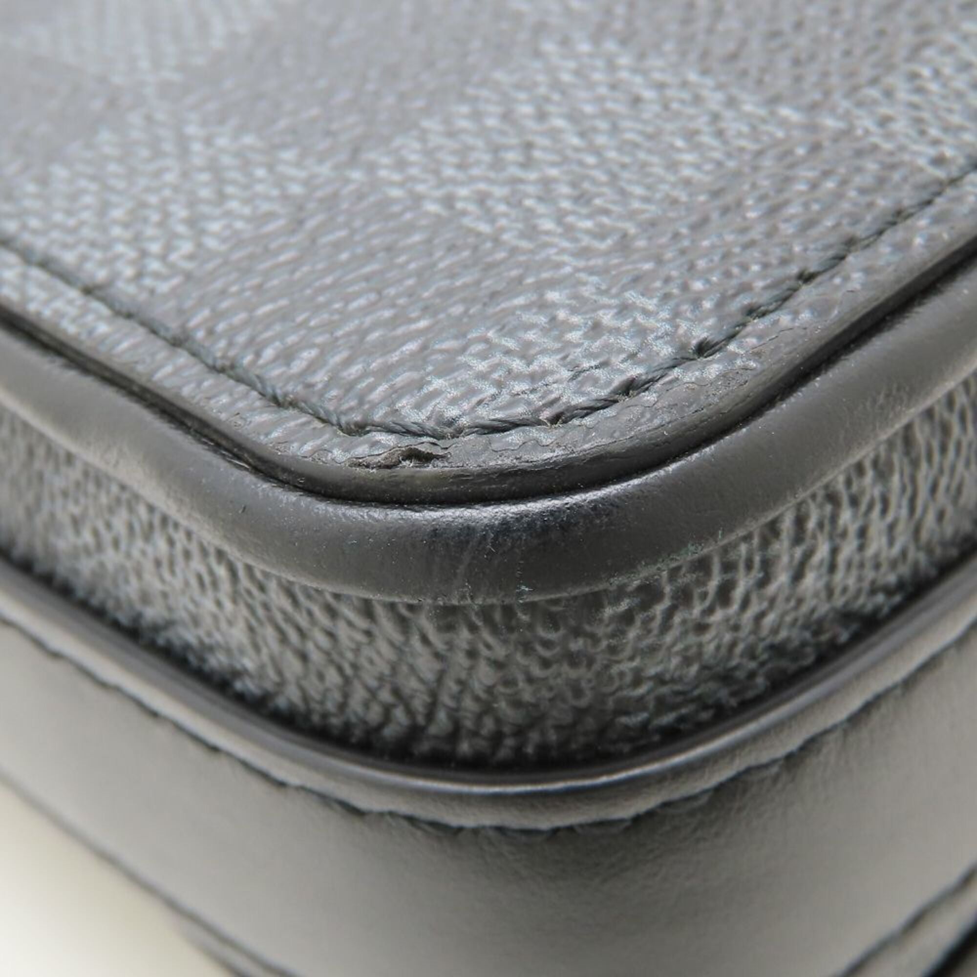 Louis Vuitton Damier Graphite Damier Graphite Damier Graphite Shoulder Bag (Pre-Owned)