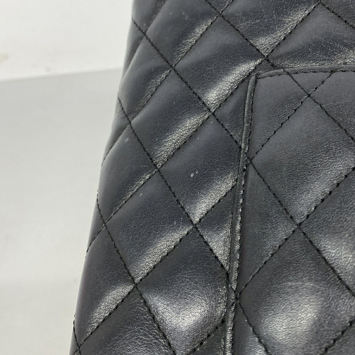 Chanel Black Leather Tote Bag (Pre-Owned)