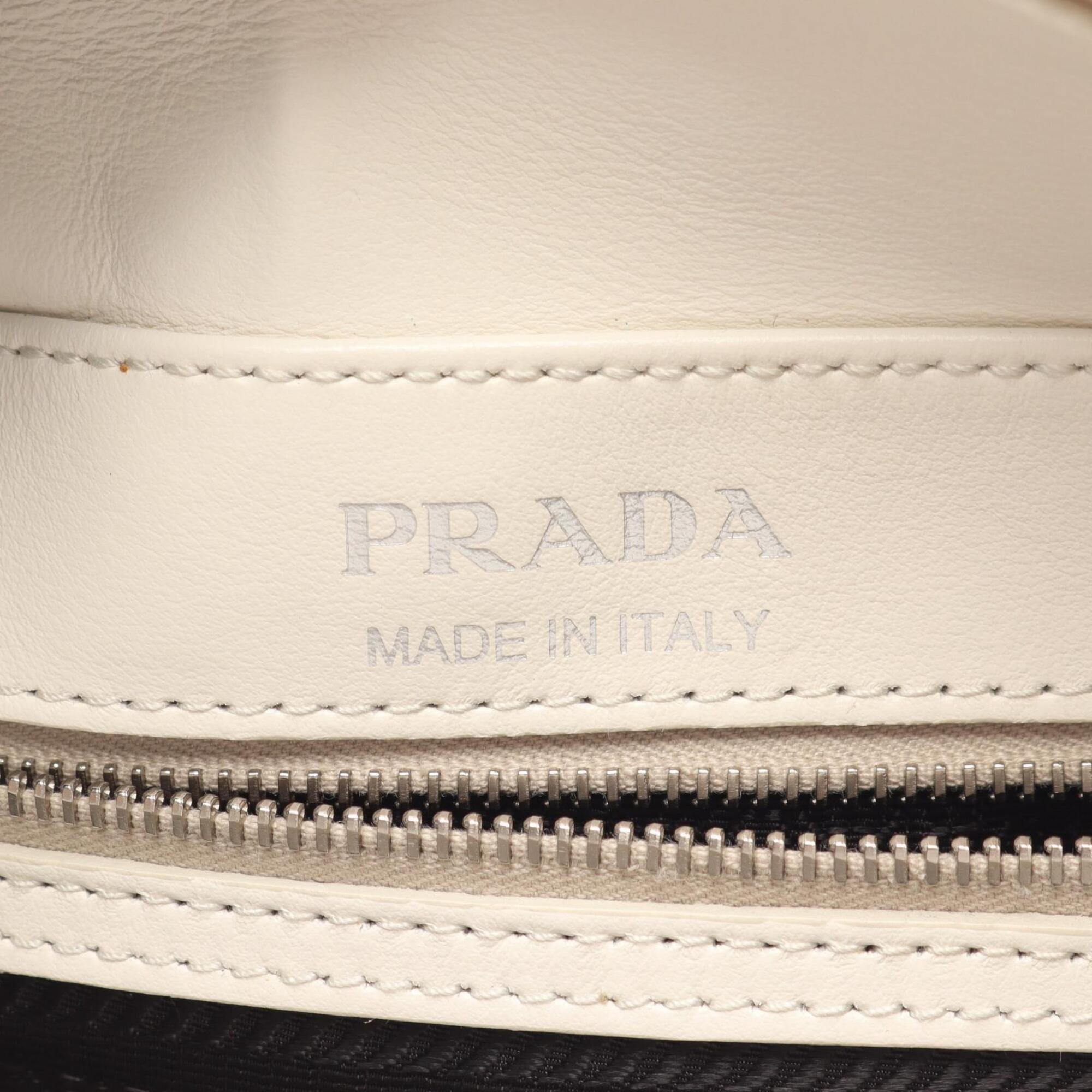 Prada White Leather Handbag (Pre-Owned)