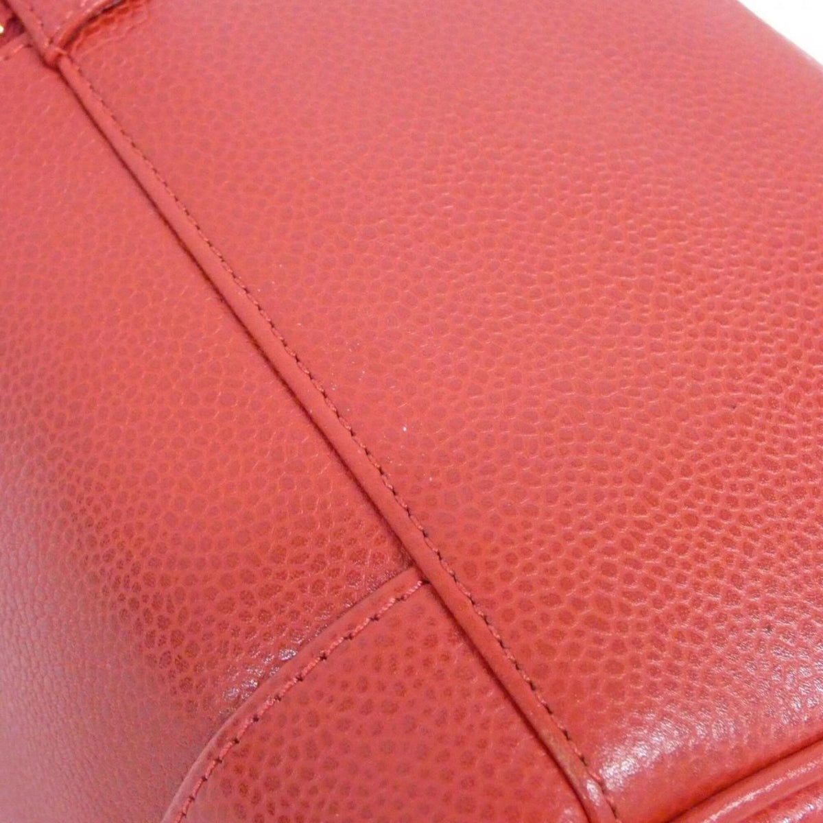 Chanel Red Color Grained Calfskin Handbag (Pre-Owned)