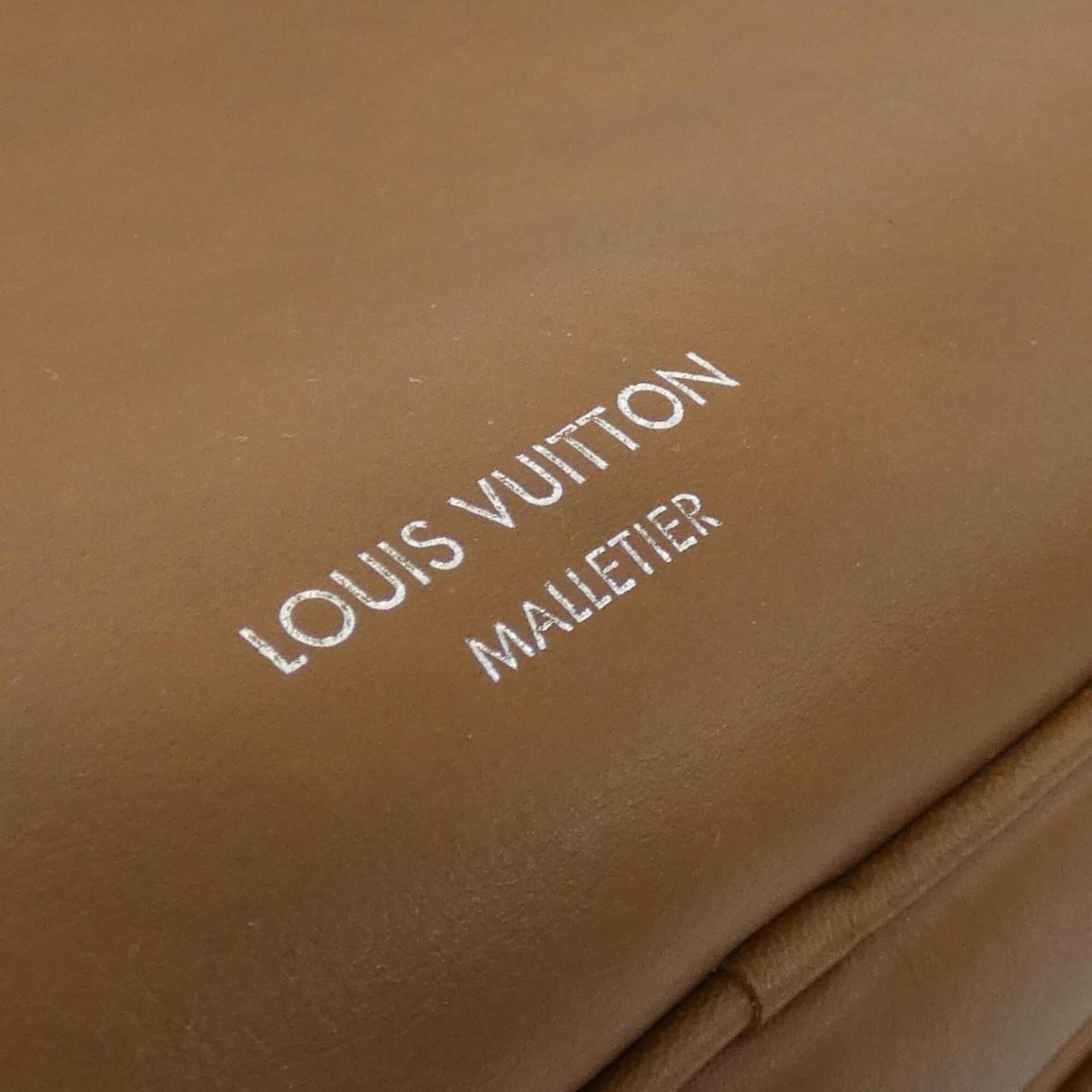 Louis Vuitton Caramel Leather Shoulder Bag (Pre-Owned)