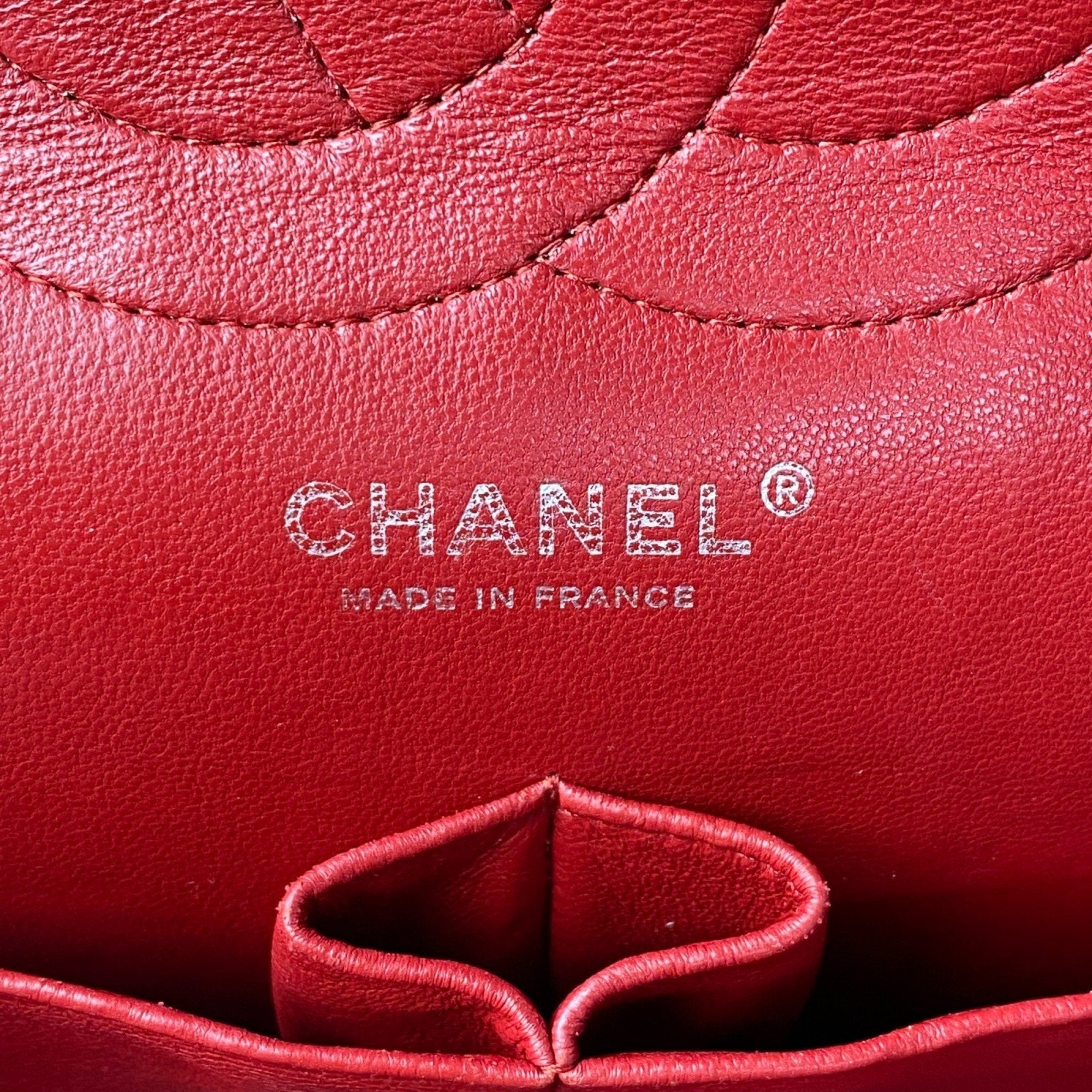 Chanel Matelasse Red Color Grained Calfskin Shoulder Bag (Pre-Owned)