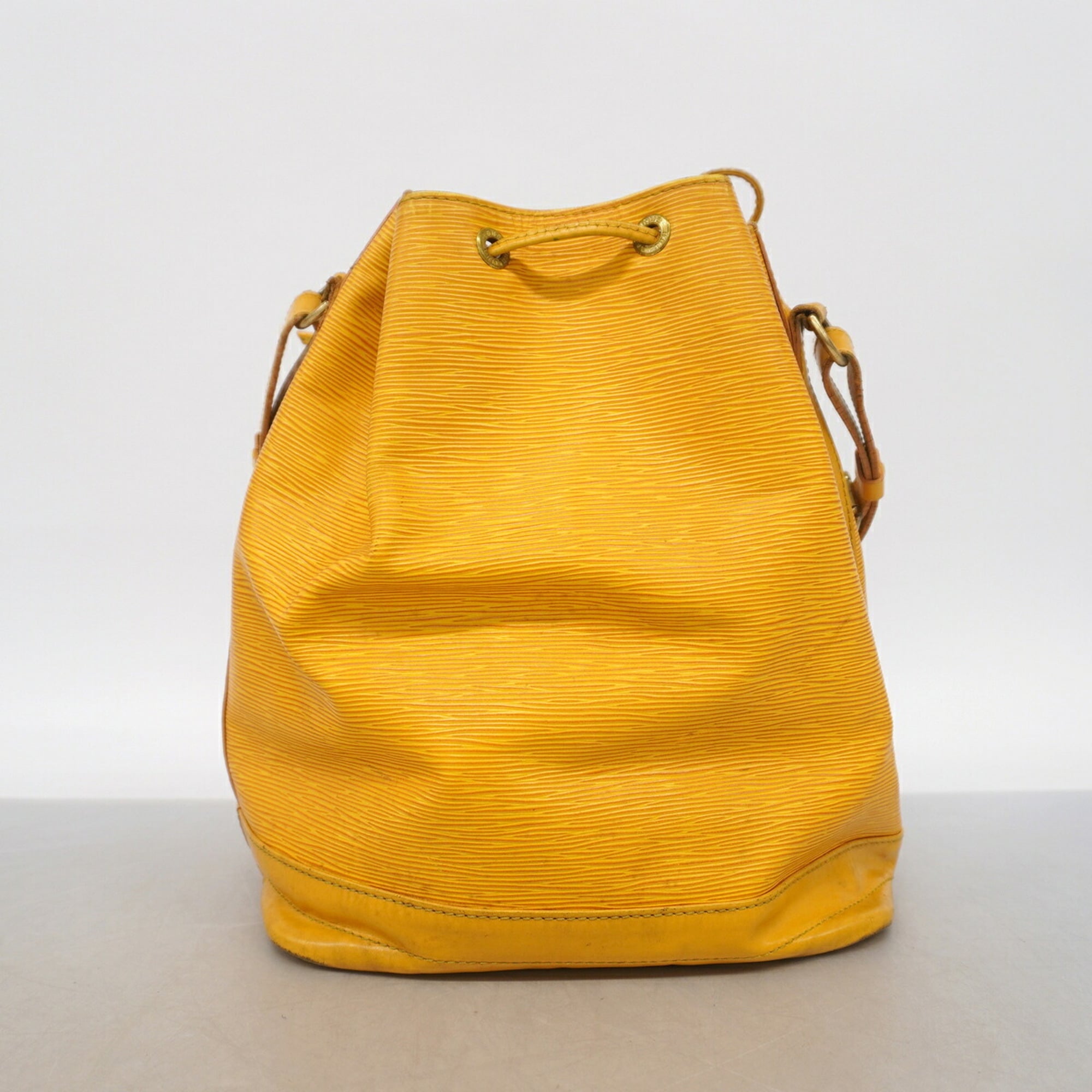 Louis Vuitton Jaune Shoulder Bag (Pre-Owned)