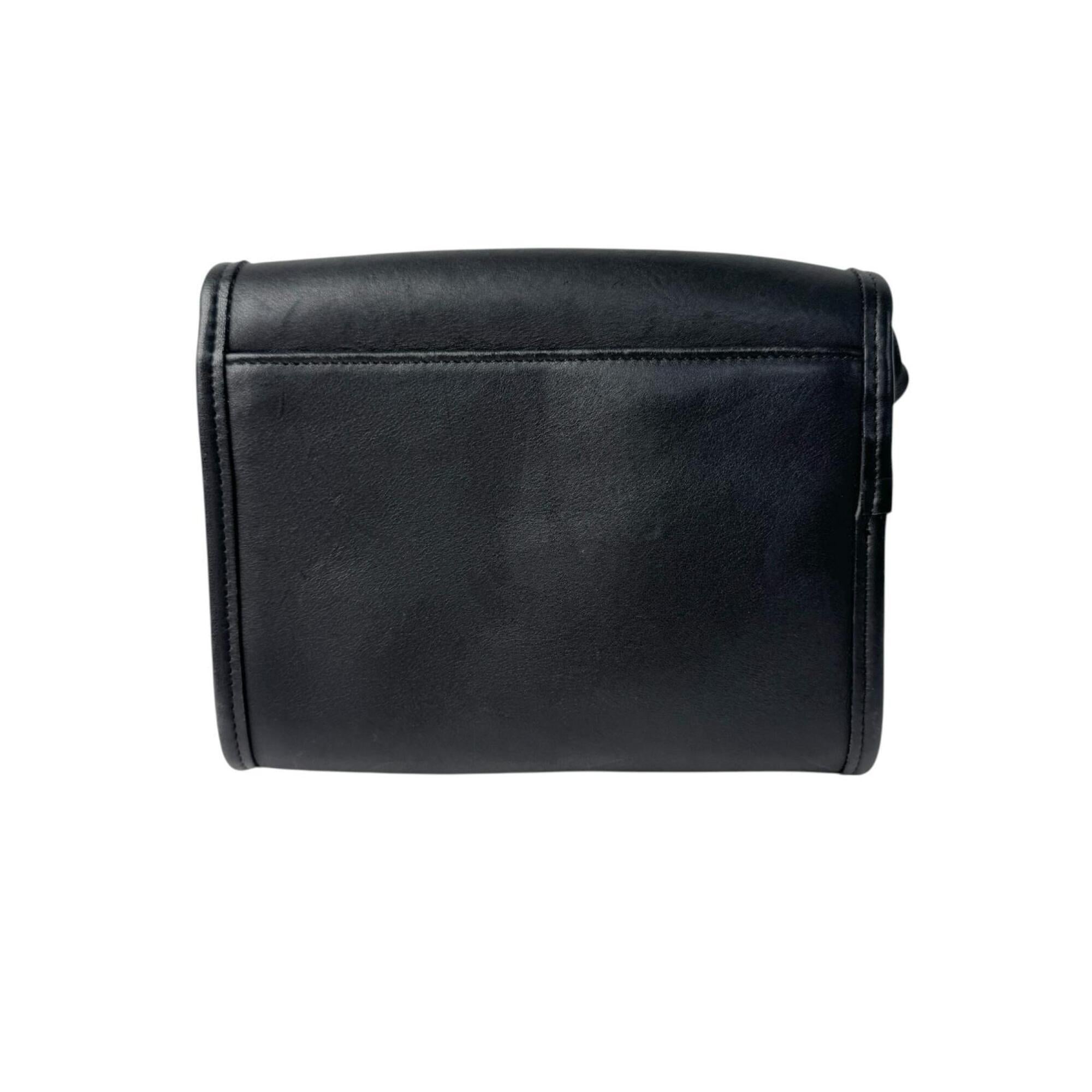 Coach Black Leather Shoulder Bag (Pre-Owned)