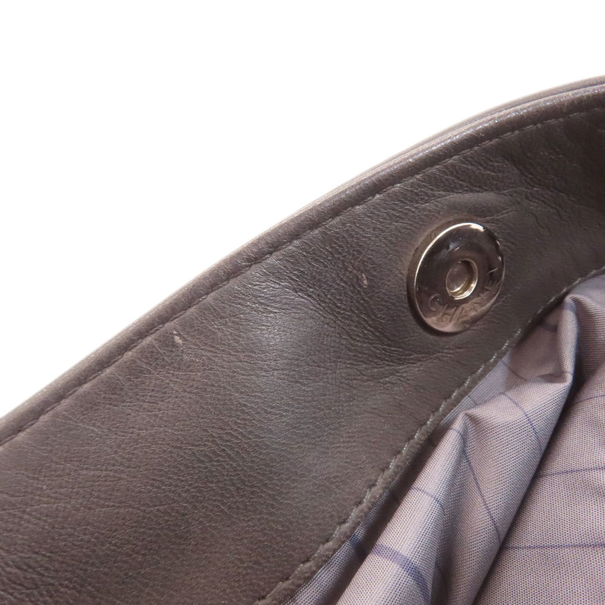 Chanel Dark Gray Leather Shoulder Bag (Pre-Owned)