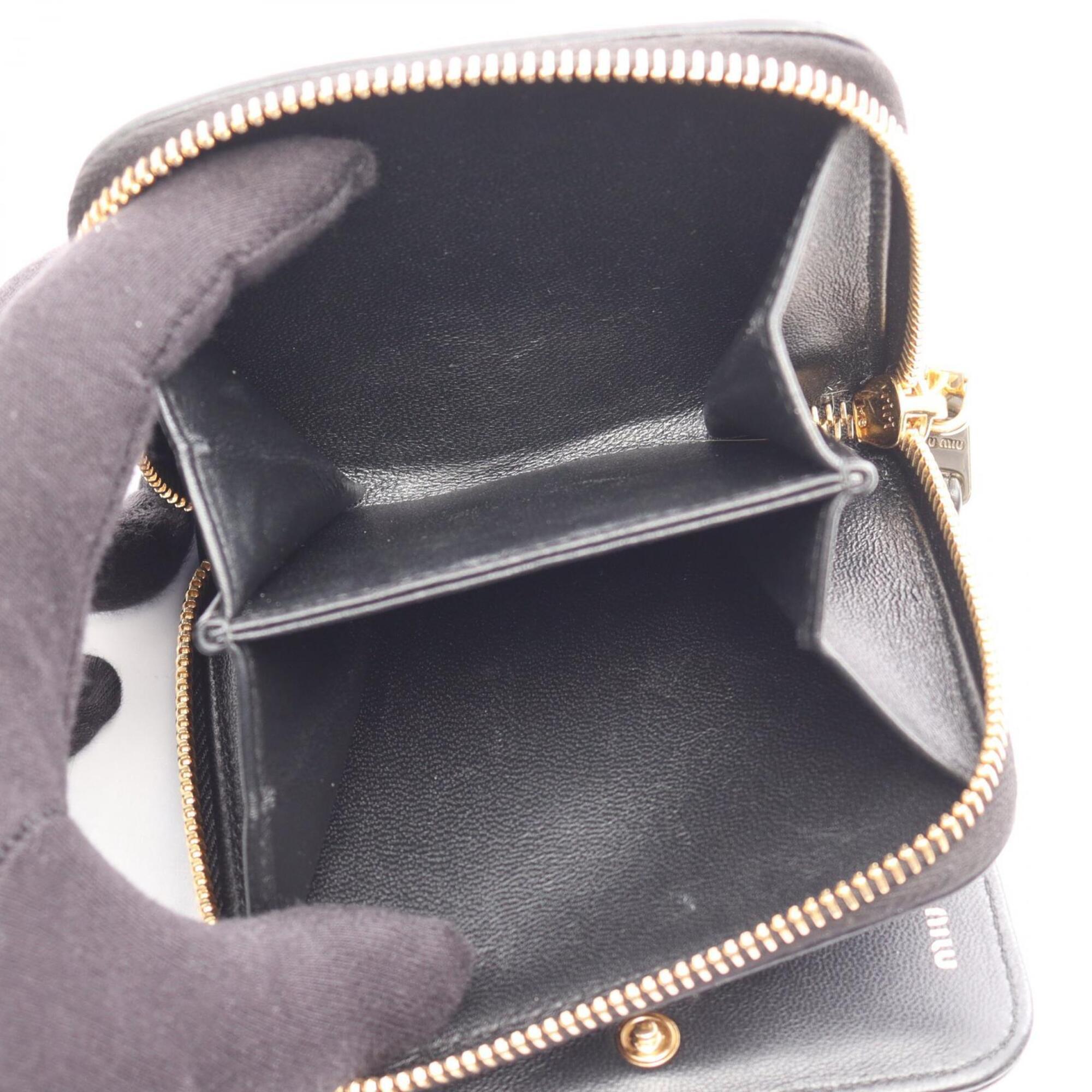 Miu Miu Matelasse Black Leather Wallet (Bi-Fold) (Pre-Owned)