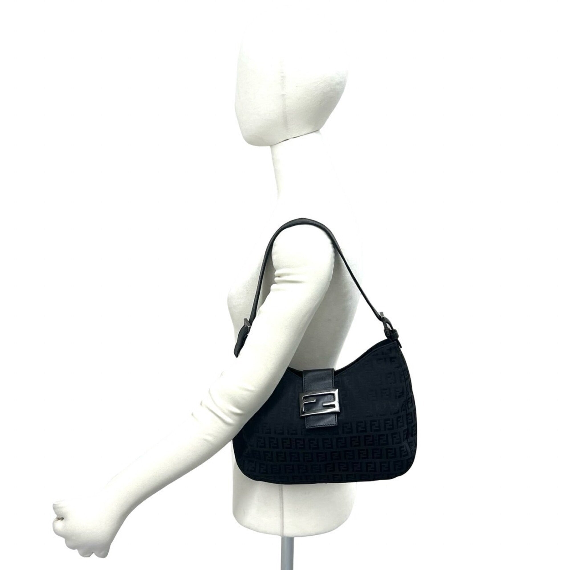 Fendi Black Canvas Leather Handbag Shoulder Bag (Pre-Owned)