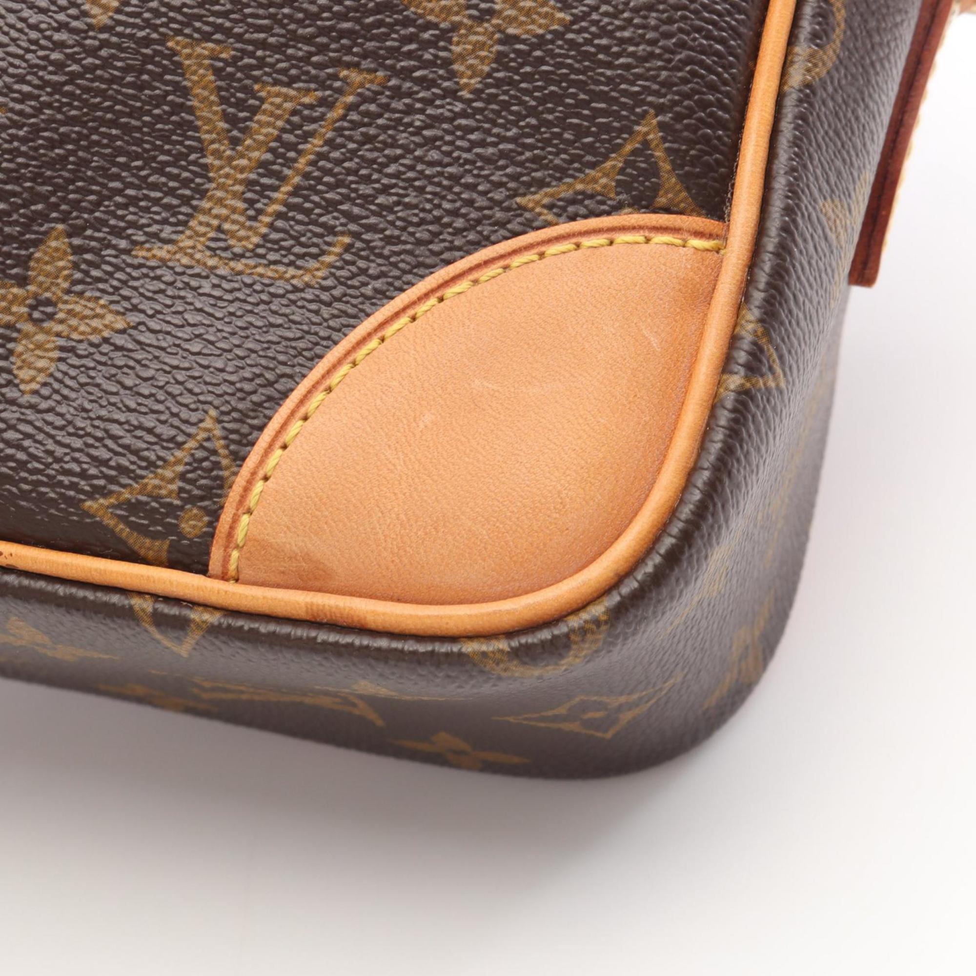 Louis Vuitton Brown Coated Canvas Leather Handbag Shoulder Bag (Pre-Owned)
