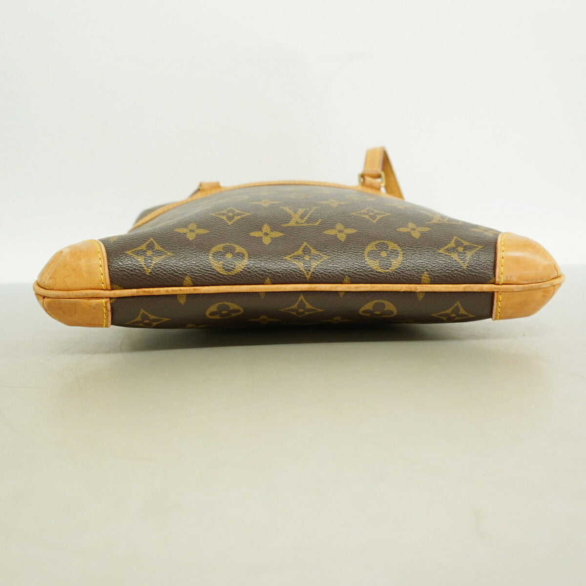 Louis Vuitton Brown Shoulder Bag (Pre-Owned)