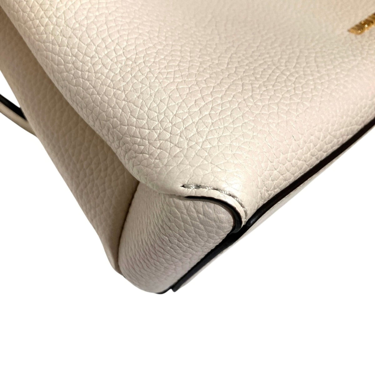 Michael Kors Cream Leather Shoulder Bag (Pre-Owned)