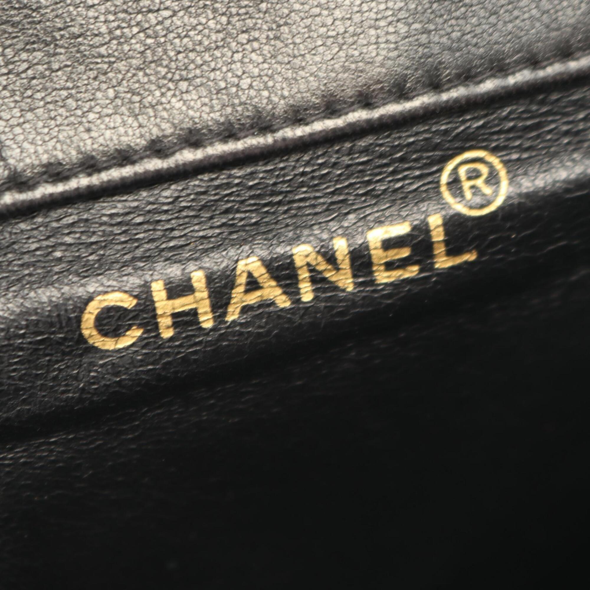 Chanel Black Leather Backpack Handbag (Pre-Owned)