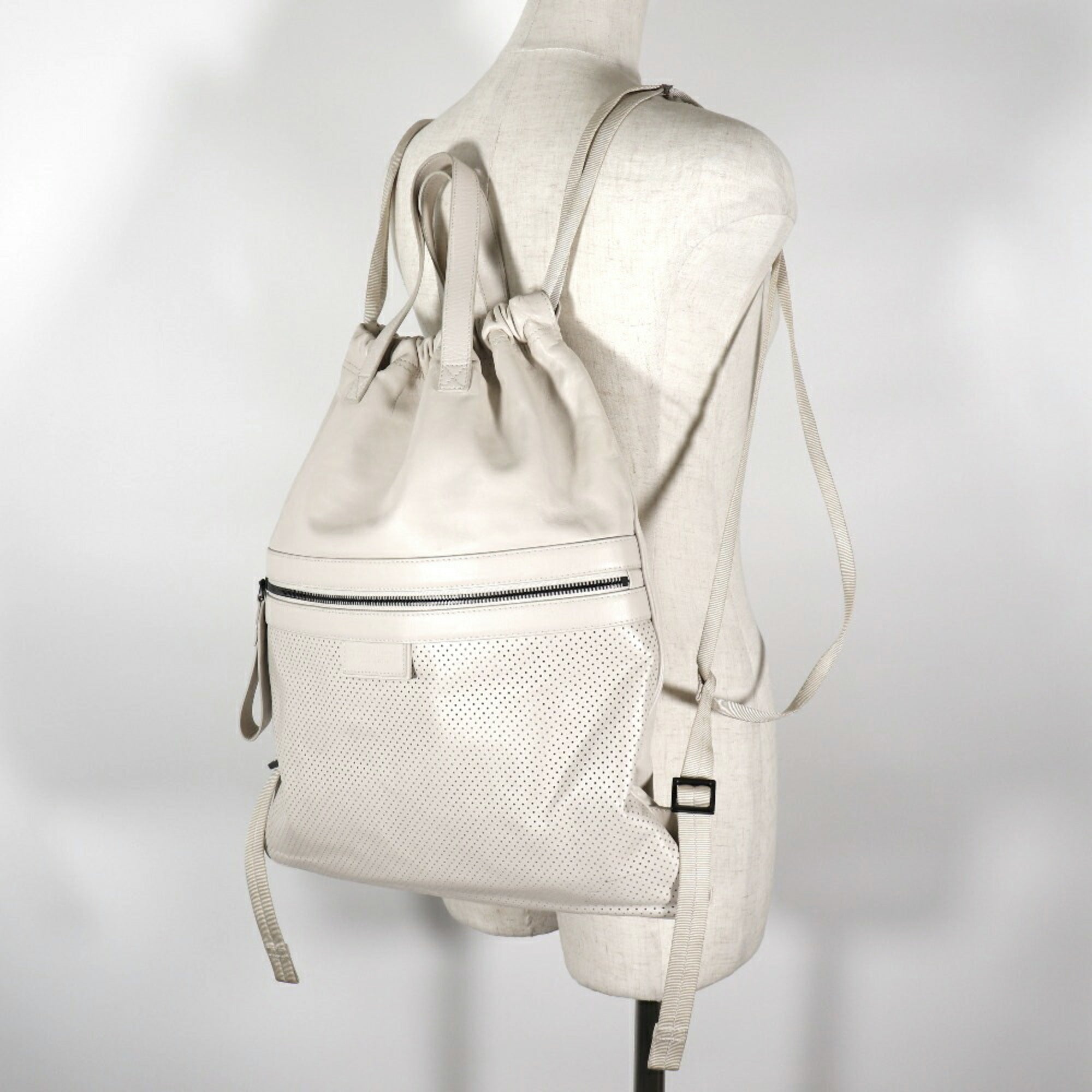 Bottega Veneta Ivory Leather Backpack (Pre-Owned)