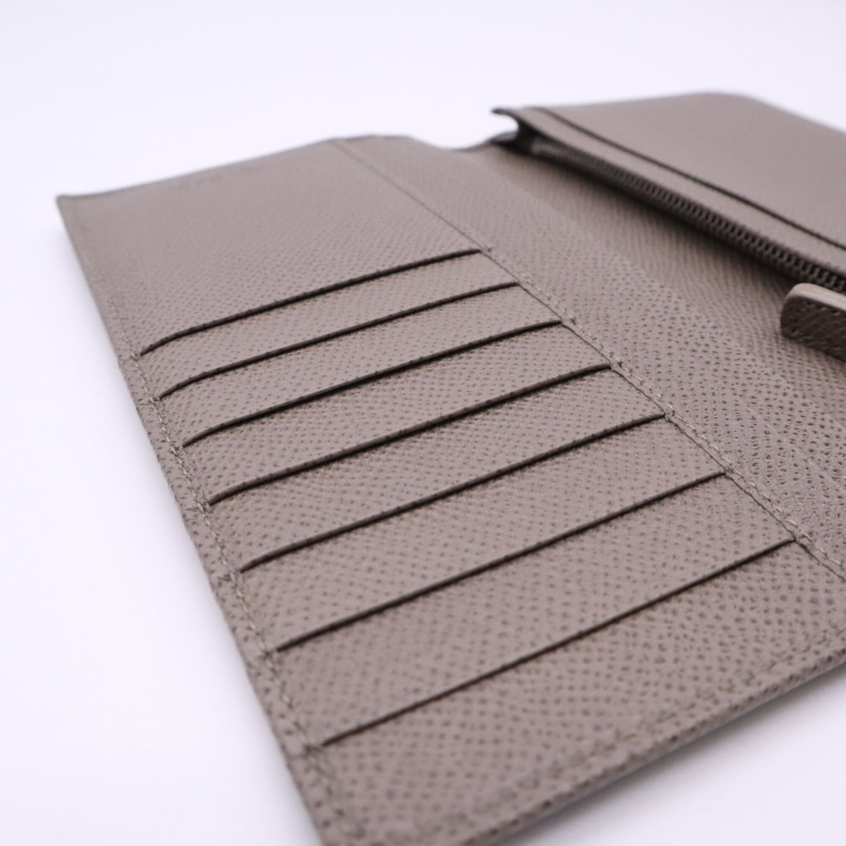 Bvlgari Bvlgari Bvlgari Grayish Long Wallet (Bi-Fold) (Pre-Owned)