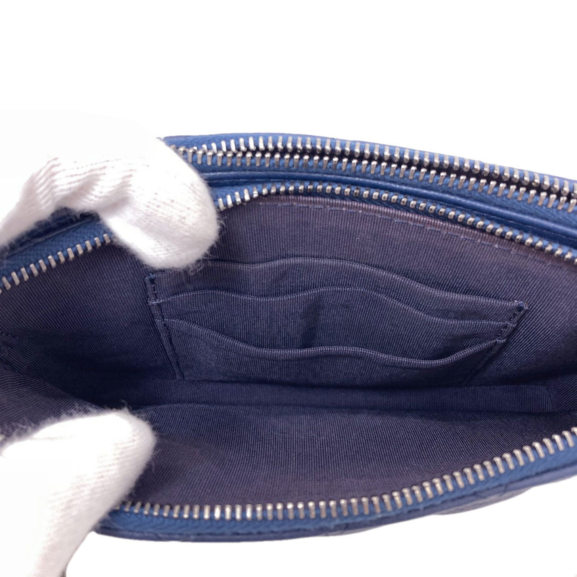 Chanel Navy Shoulder Bag (Pre-Owned)