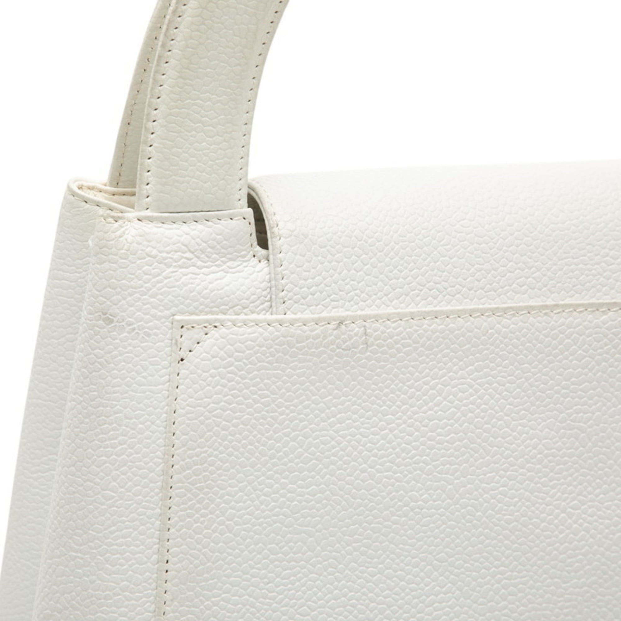 Chanel White Leather Handbag (Pre-Owned)