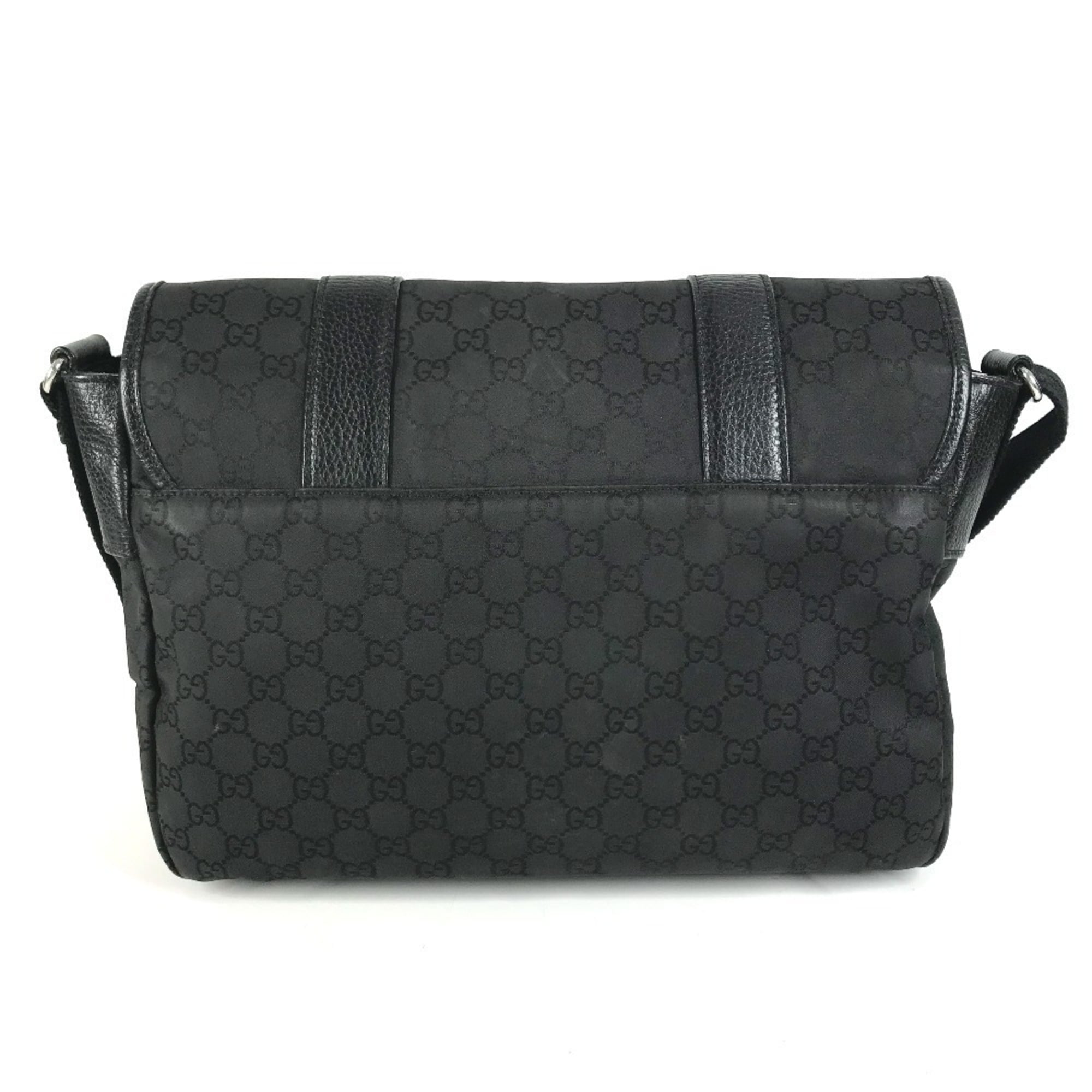 Gucci Black Nylon Leather Shoulder Bag (Pre-Owned)