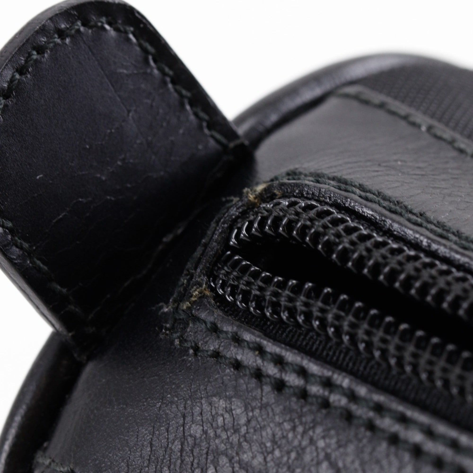 Gucci Black Nylon Canvas Pouch (Pre-Owned)