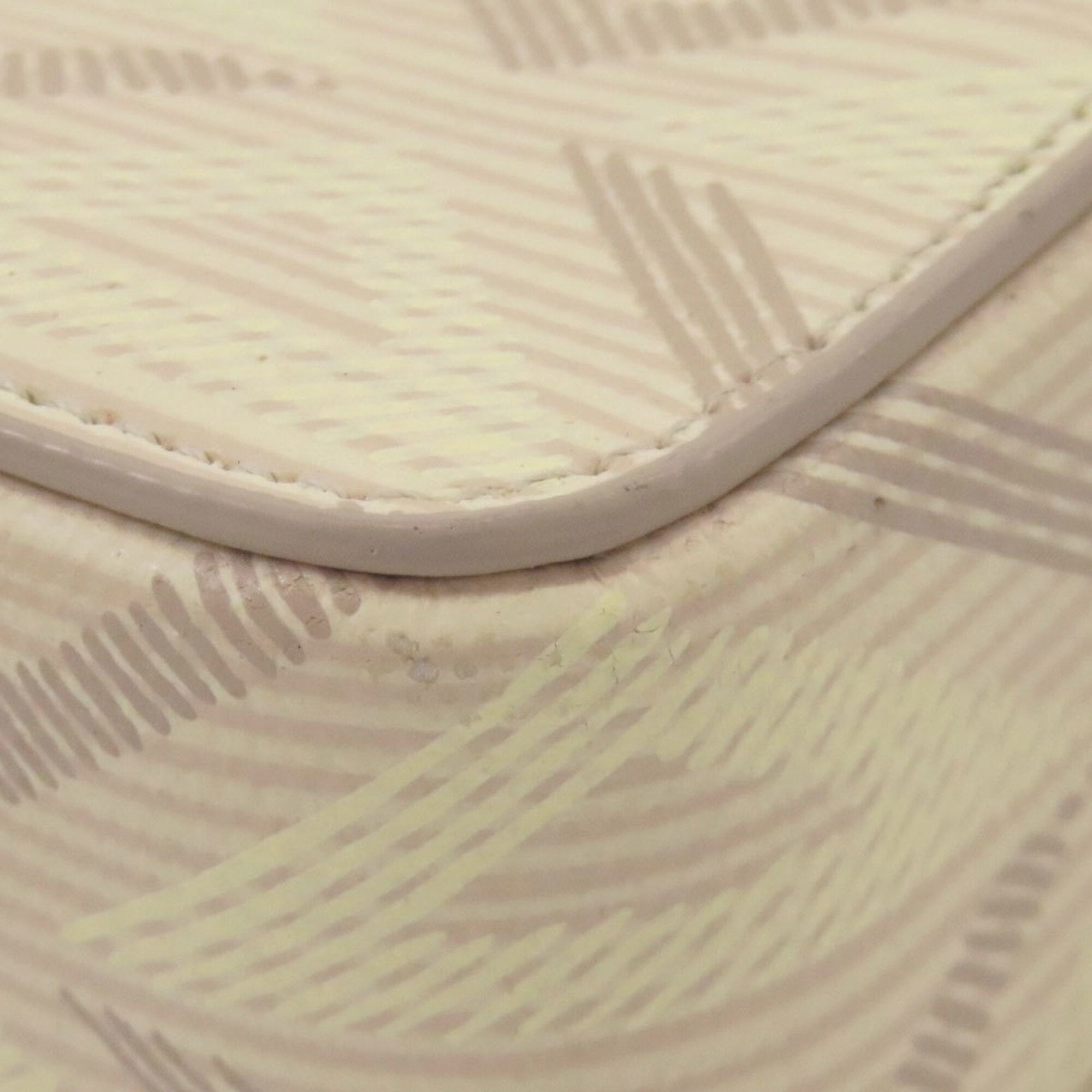 Christian Dior Ivory Pvc Shoulder Bag (Pre-Owned)