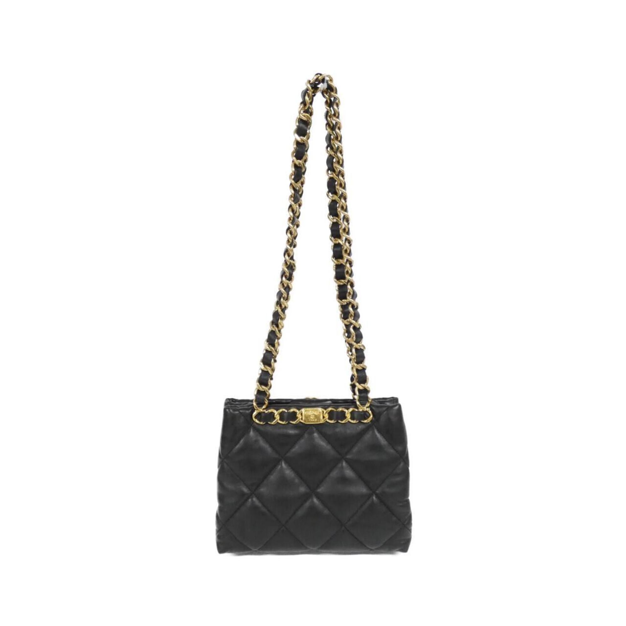 Chanel Black Leather Shoulder Bag (Pre-Owned)