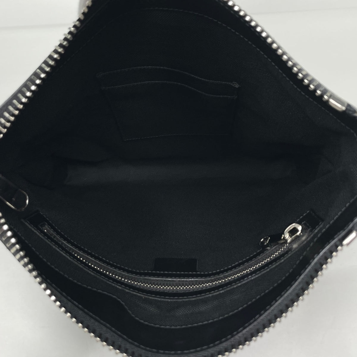 Gucci Black Coated Canvas Leather Shoulder Bag (Pre-Owned)