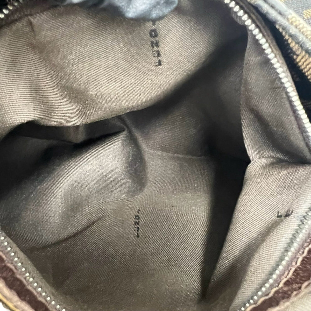 Fendi Black Brown Canvas Leather Shoulder Bag (Pre-Owned)