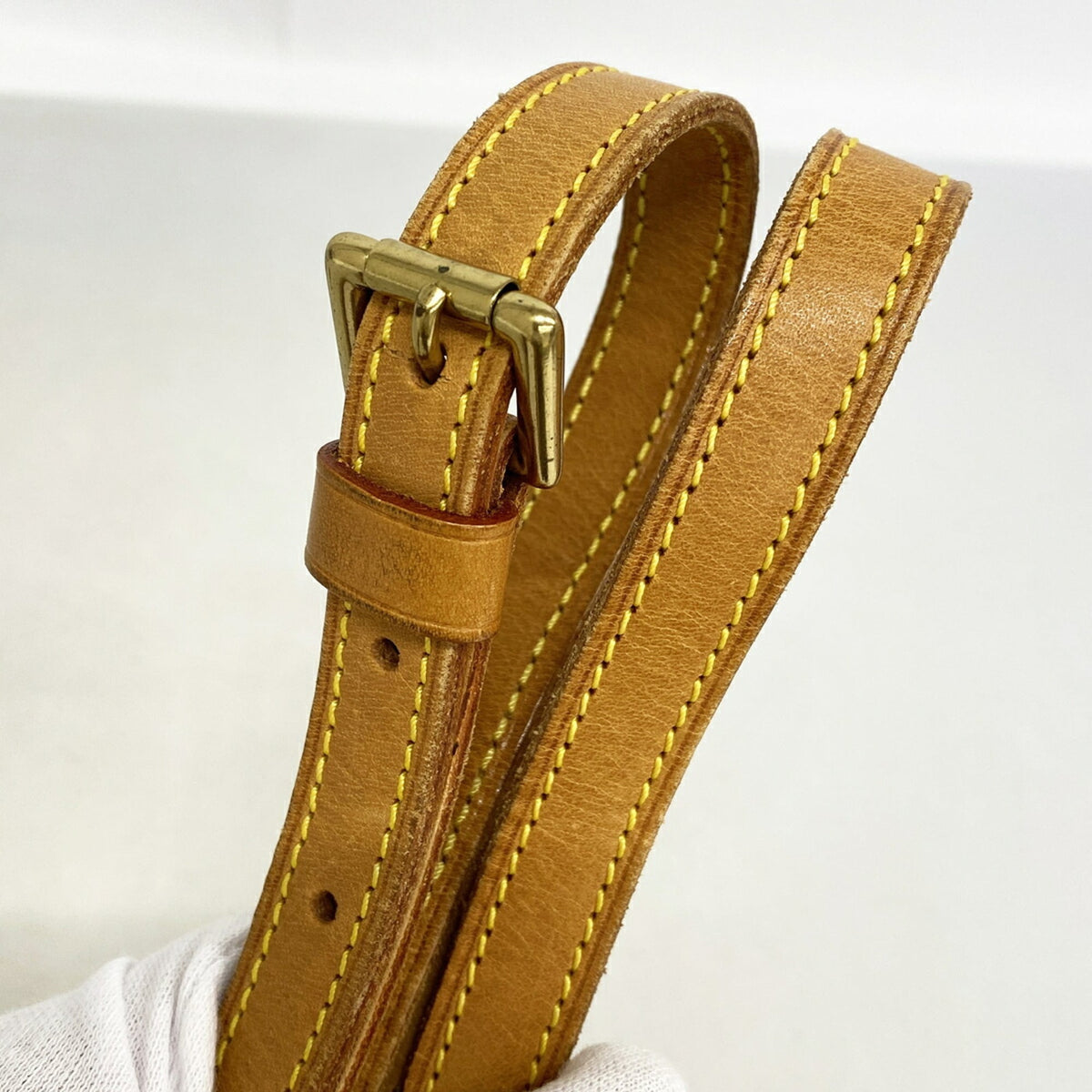 Louis Vuitton Brown Handbag (Pre-Owned)