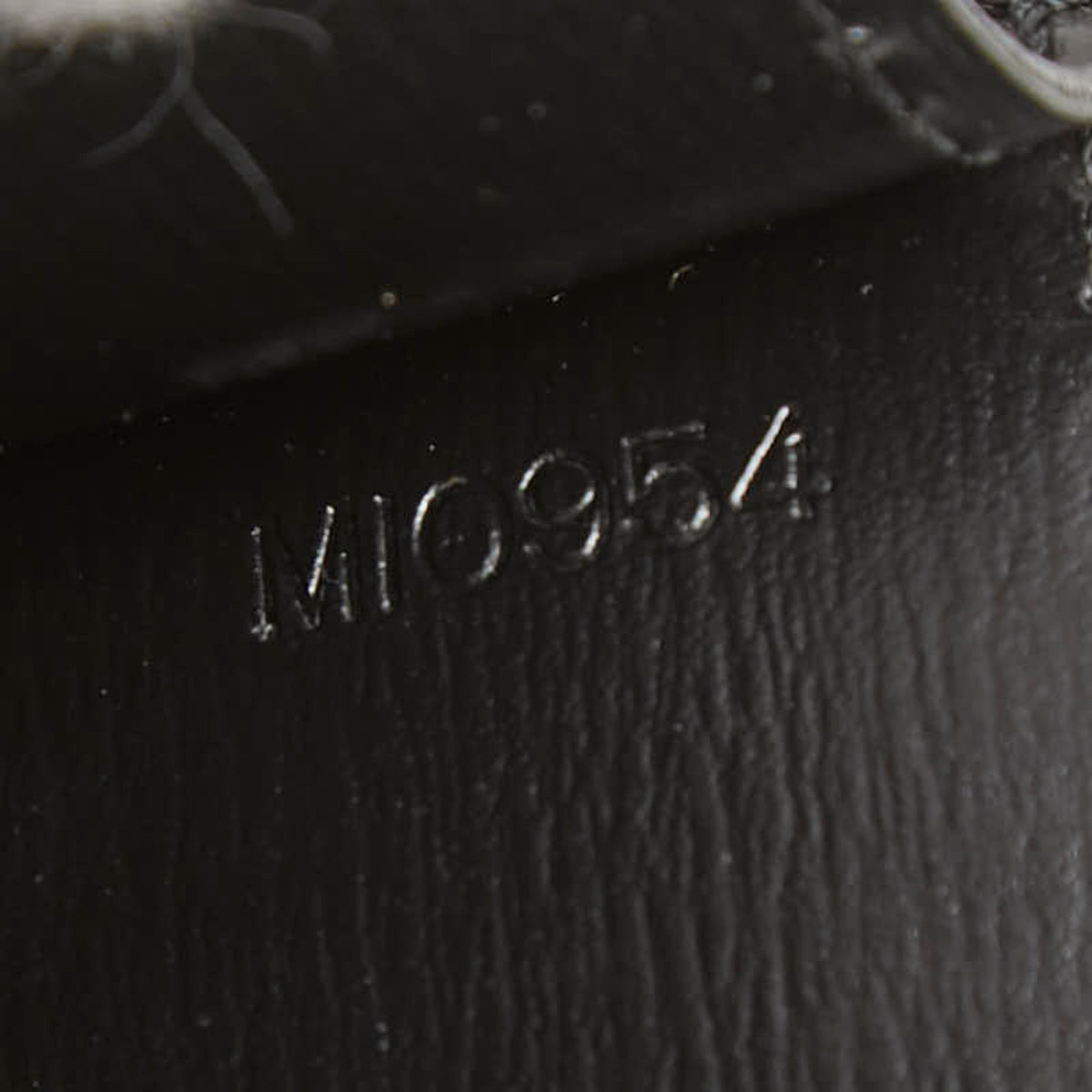 Louis Vuitton Black Noir Leather Handbag (Pre-Owned)