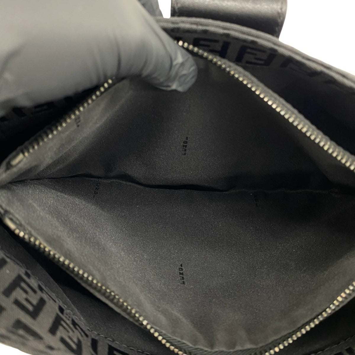 Fendi Black Canvas Leather Shoulder Bag (Pre-Owned)