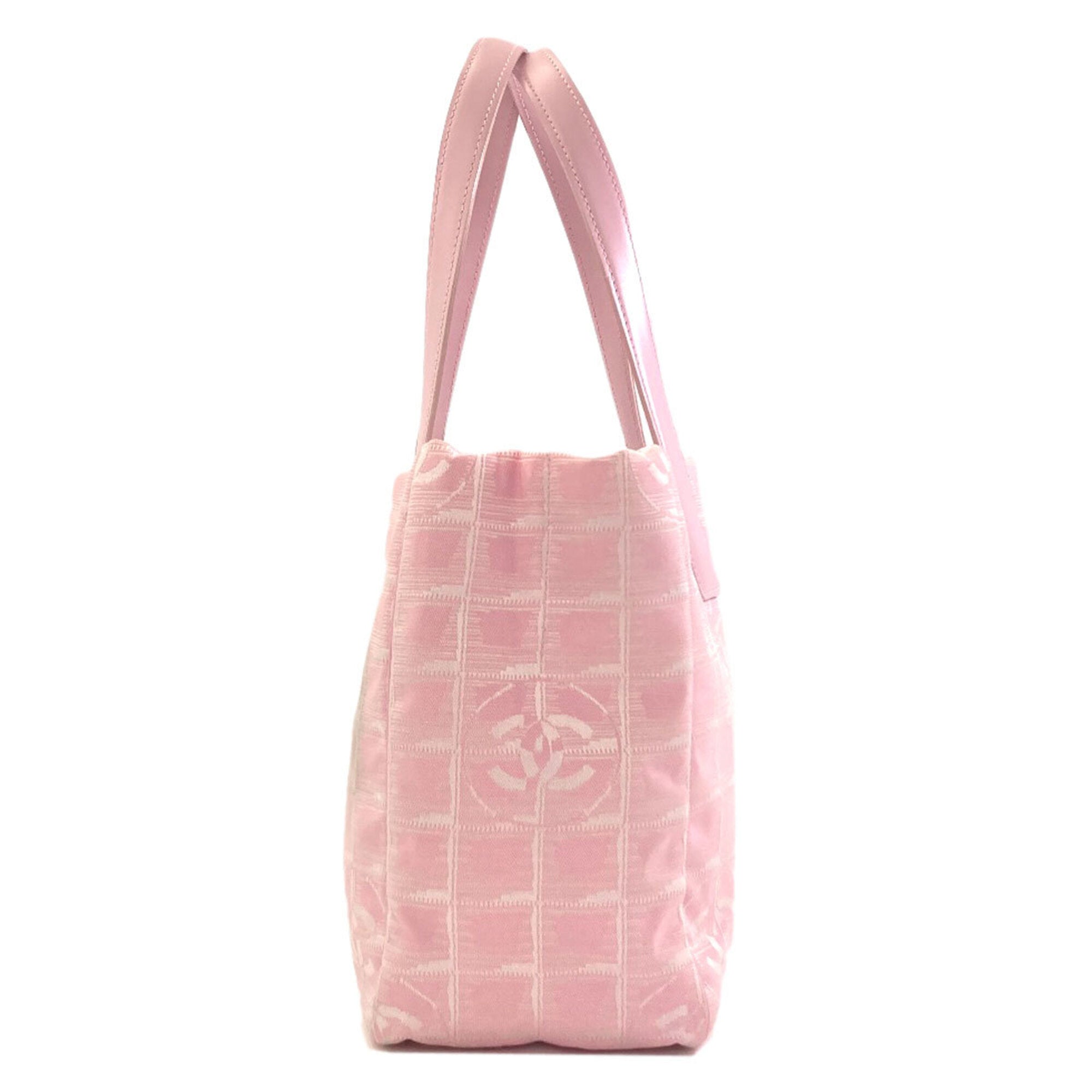 Chanel Pink Nylon Tote Bag (Pre-Owned)