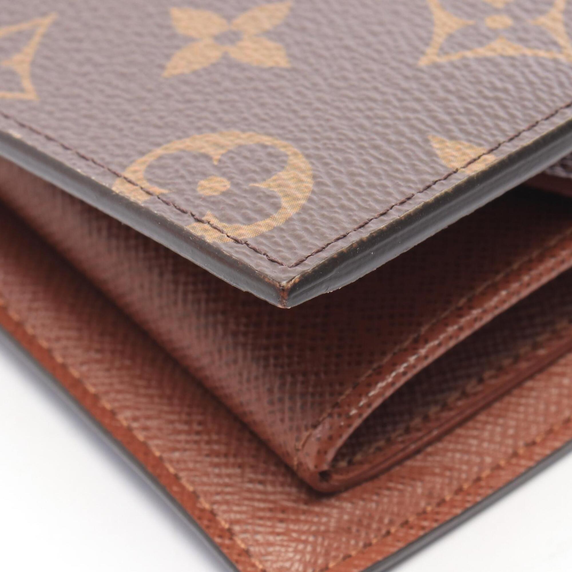 Louis Vuitton Brown Monogram Monogram Wallet (Bi-Fold) (Pre-Owned)
