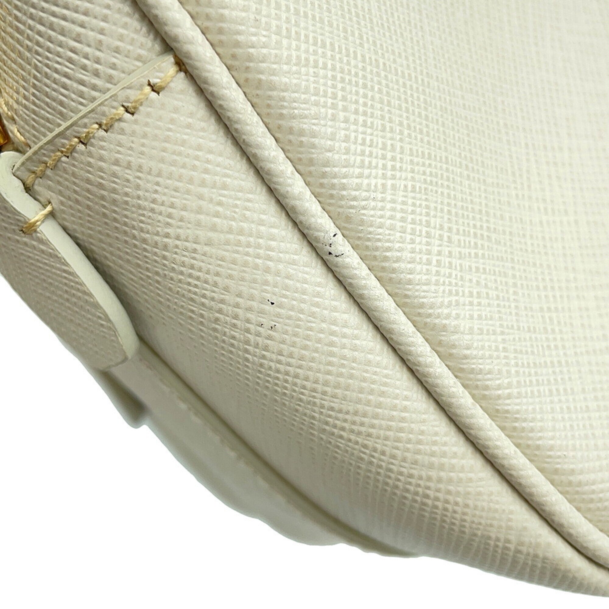 Prada White Leather Handbag Shoulder Bag (Pre-Owned)