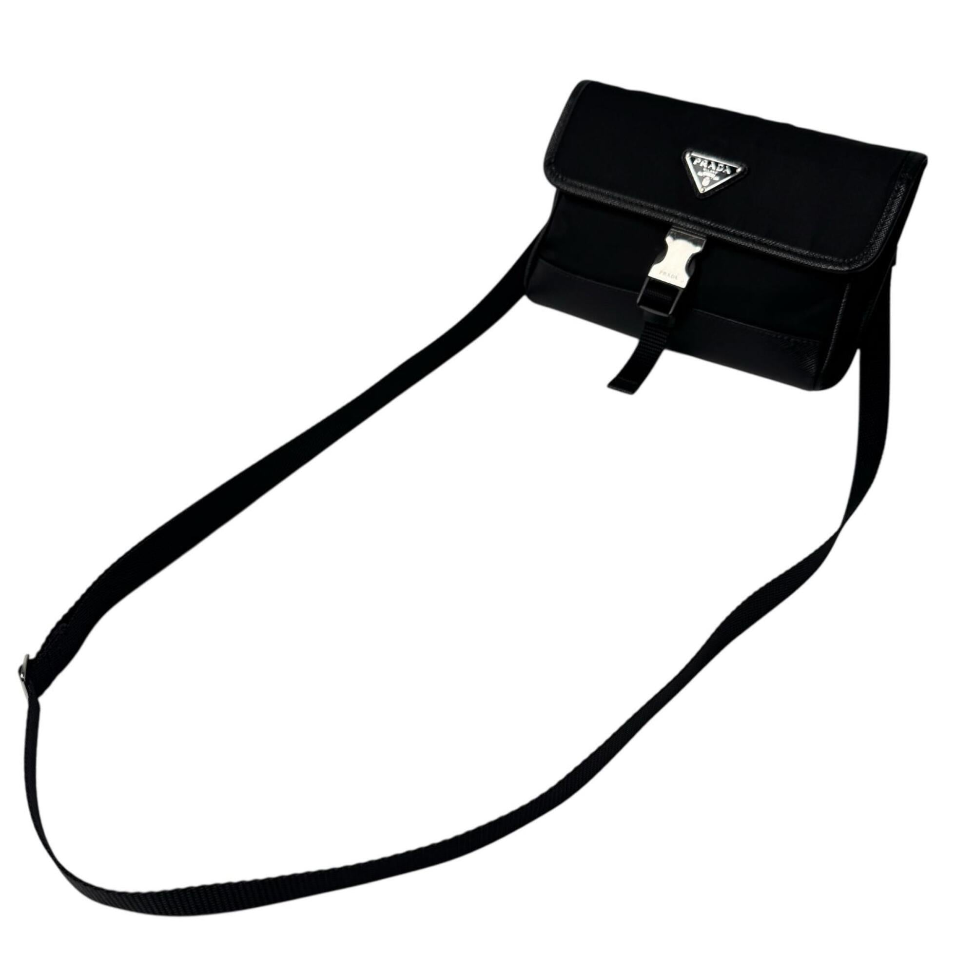 Prada Black Leather Shoulder Bag (Pre-Owned)