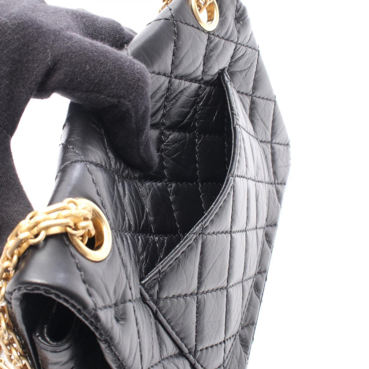 Chanel Black Leather Handbag Shoulder Bag (Pre-Owned)