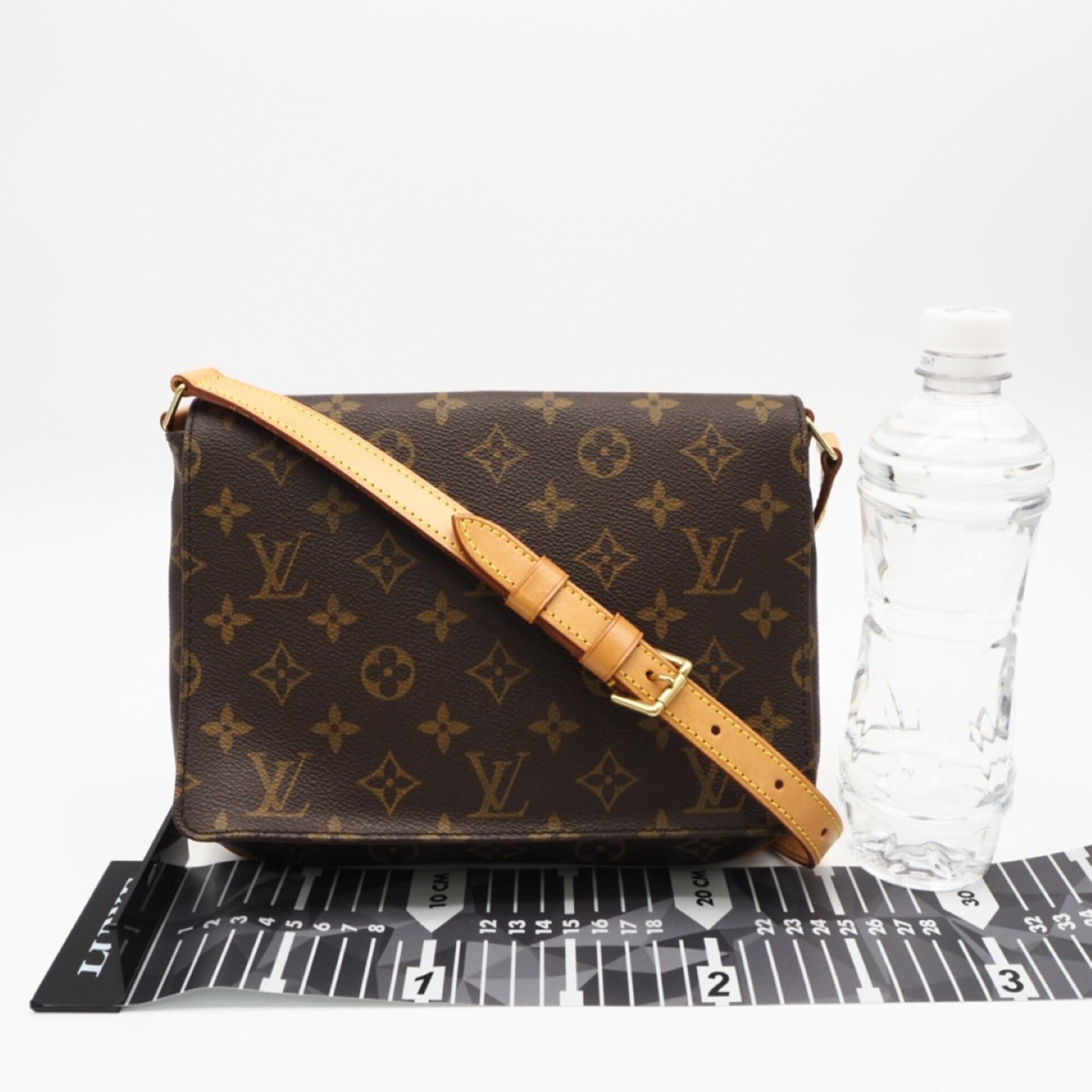 Louis Vuitton Brown Coated Canvas Leather Shoulder Bag (Pre-Owned)