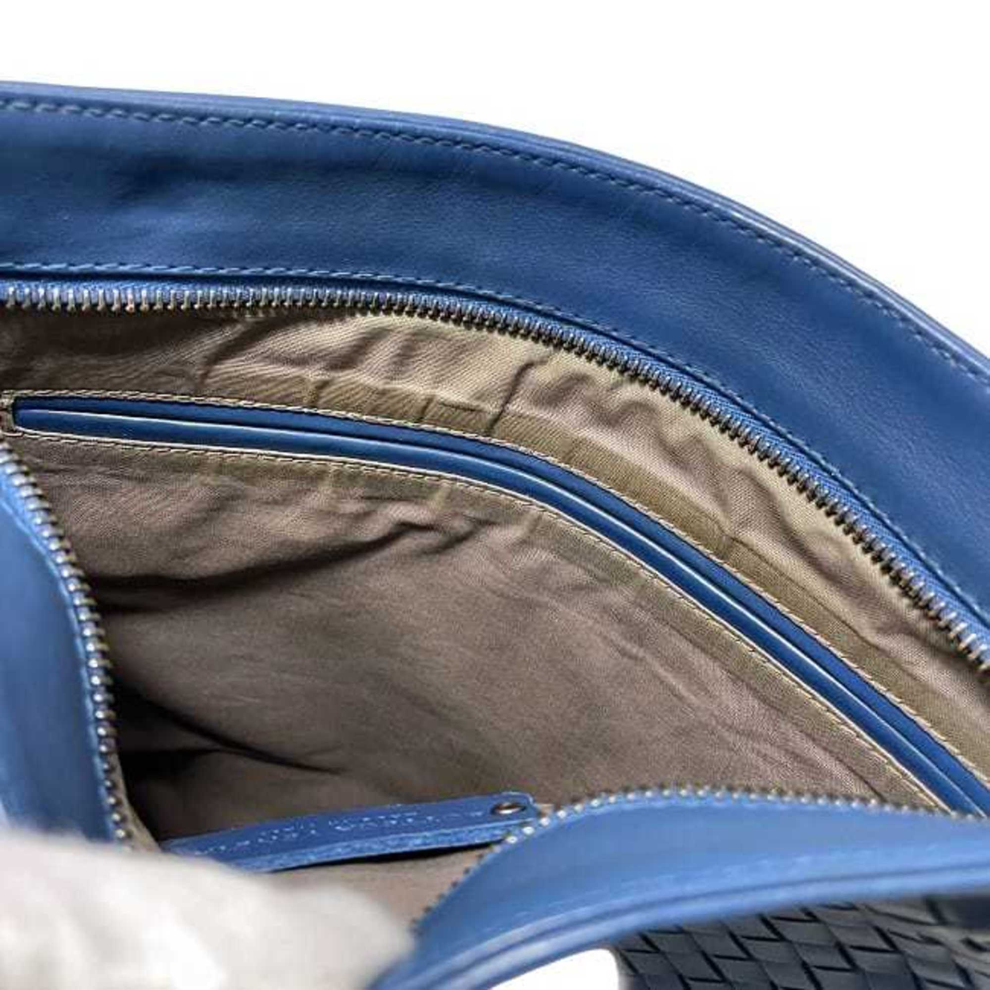 Bottega Veneta Blue Intrecciato Shoulder Bag (Pre-Owned)